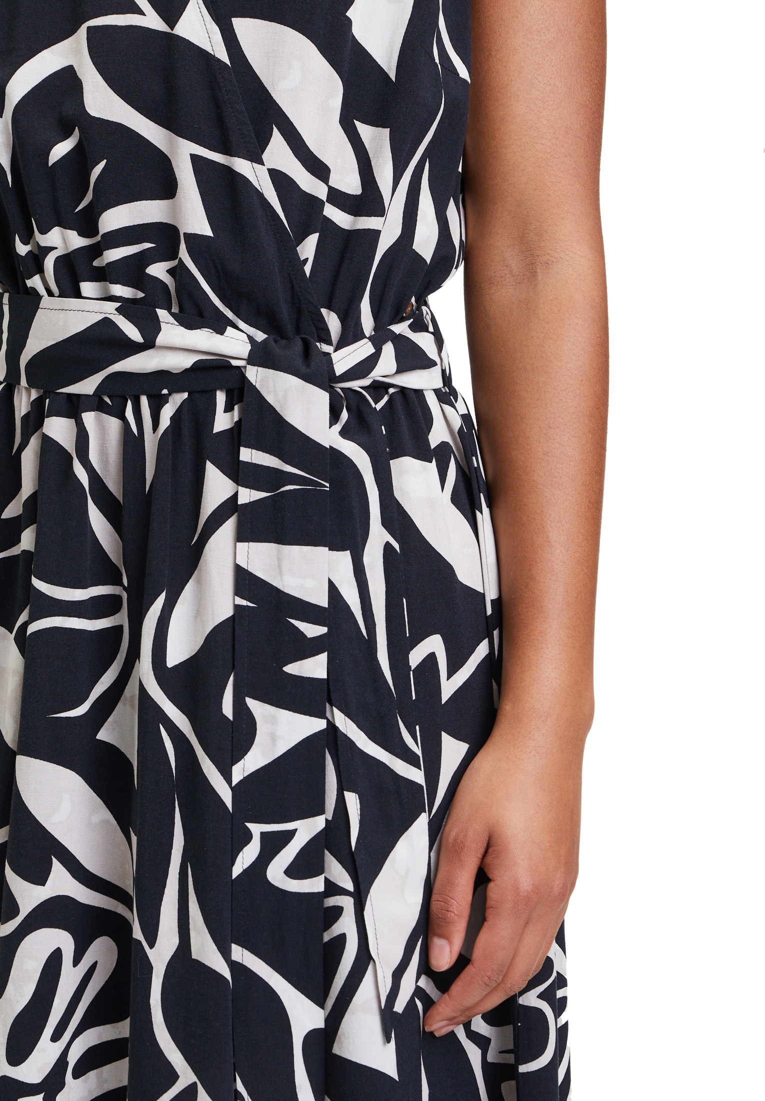 Betty&Co Midikleid »Betty & Co Midikleid kurzarm«, Druck