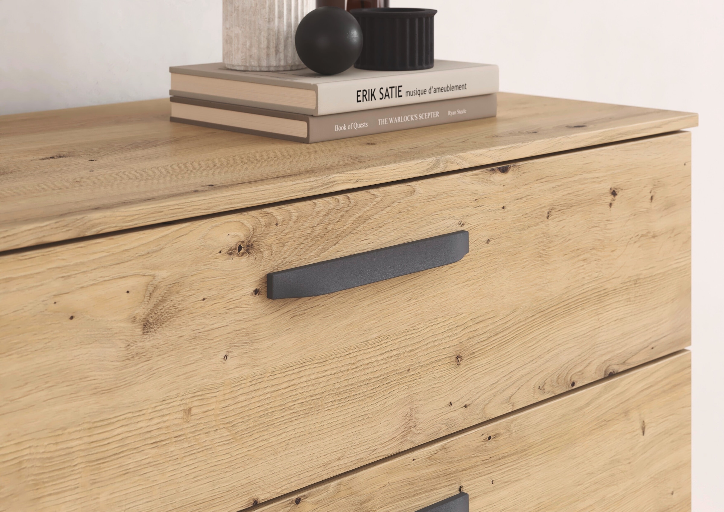 rauch Schubkastenkommode »Sideboard Schubladenkommode OTELI mit Dekor- und Hochglanzfront« Breite 80 cm inkl. Soft-Close-Funktion,  vier große und geräumige Schubladen mit viel Stauraum MADE IN GERMANY