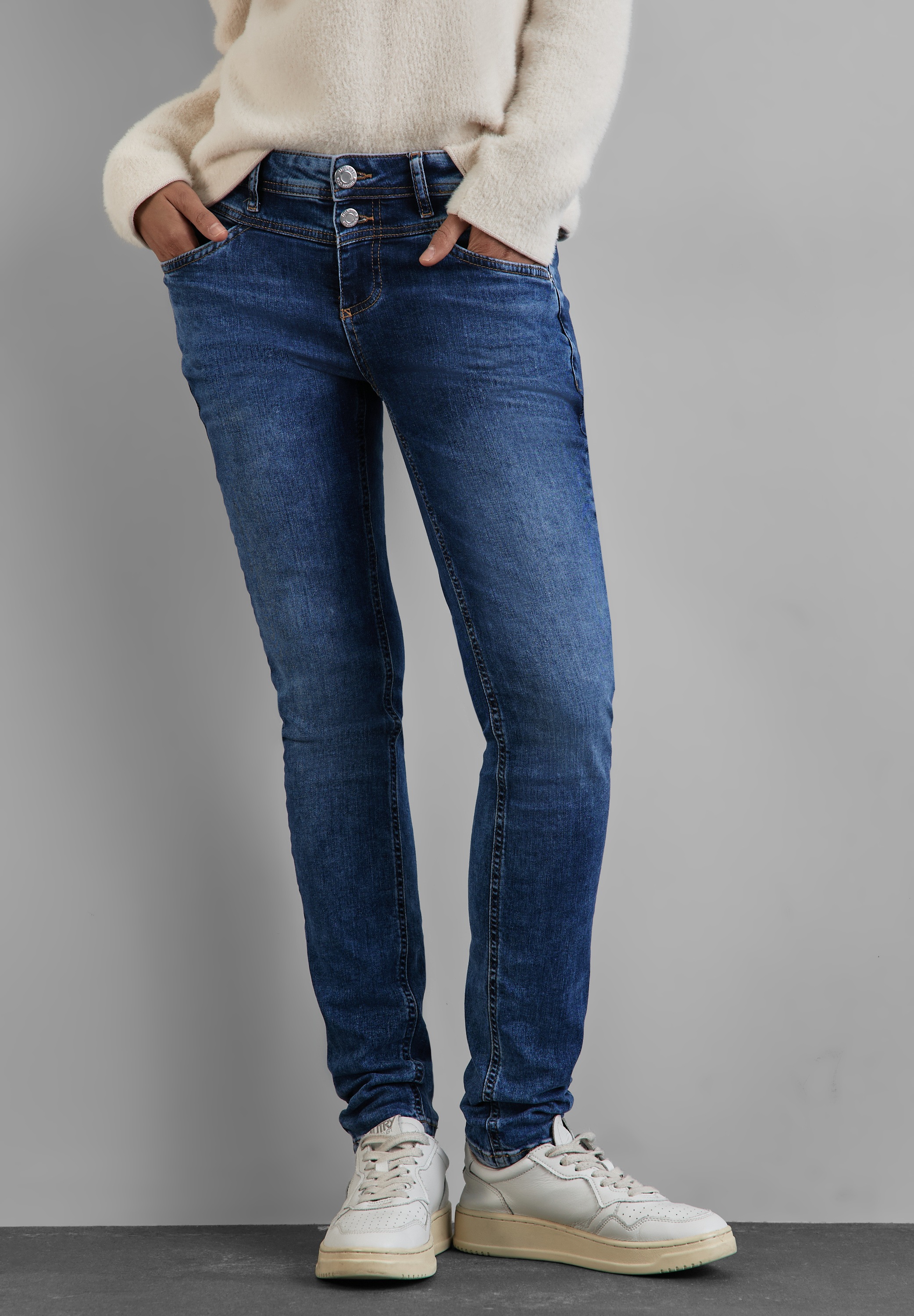 STREET ONE Gerade Jeans, 4-Pocket Style