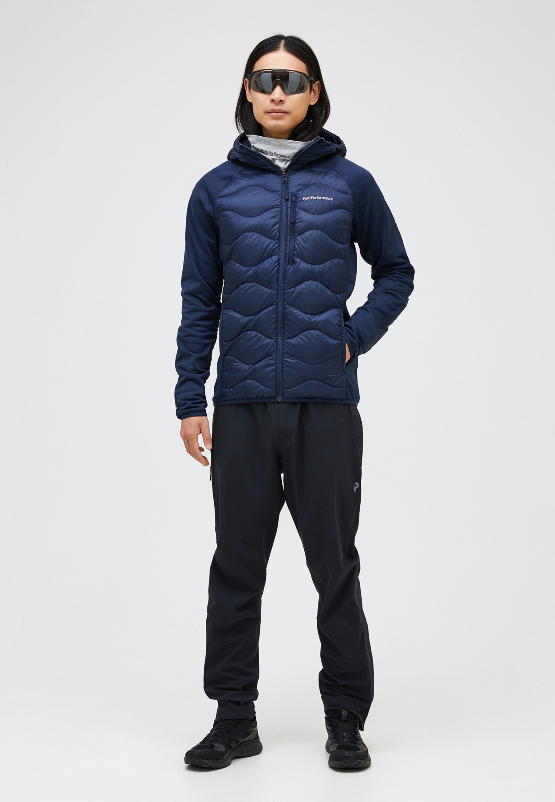 Peak Performance Trainingsjacke »M Helium Down Hybrid Hood« mit sportivem Design
