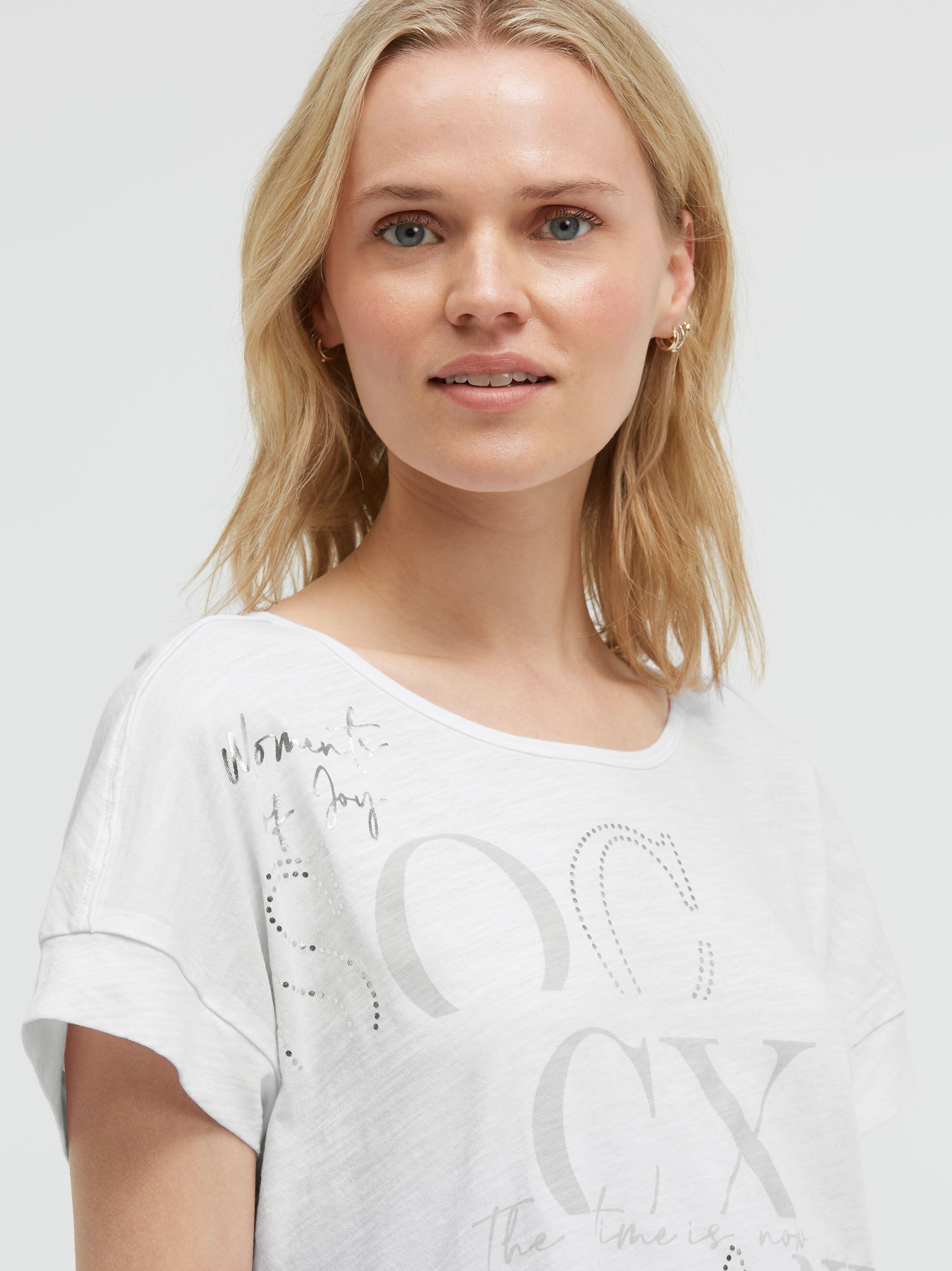 SOCCX Rundhalsshirt mit überschnittener Schulter
