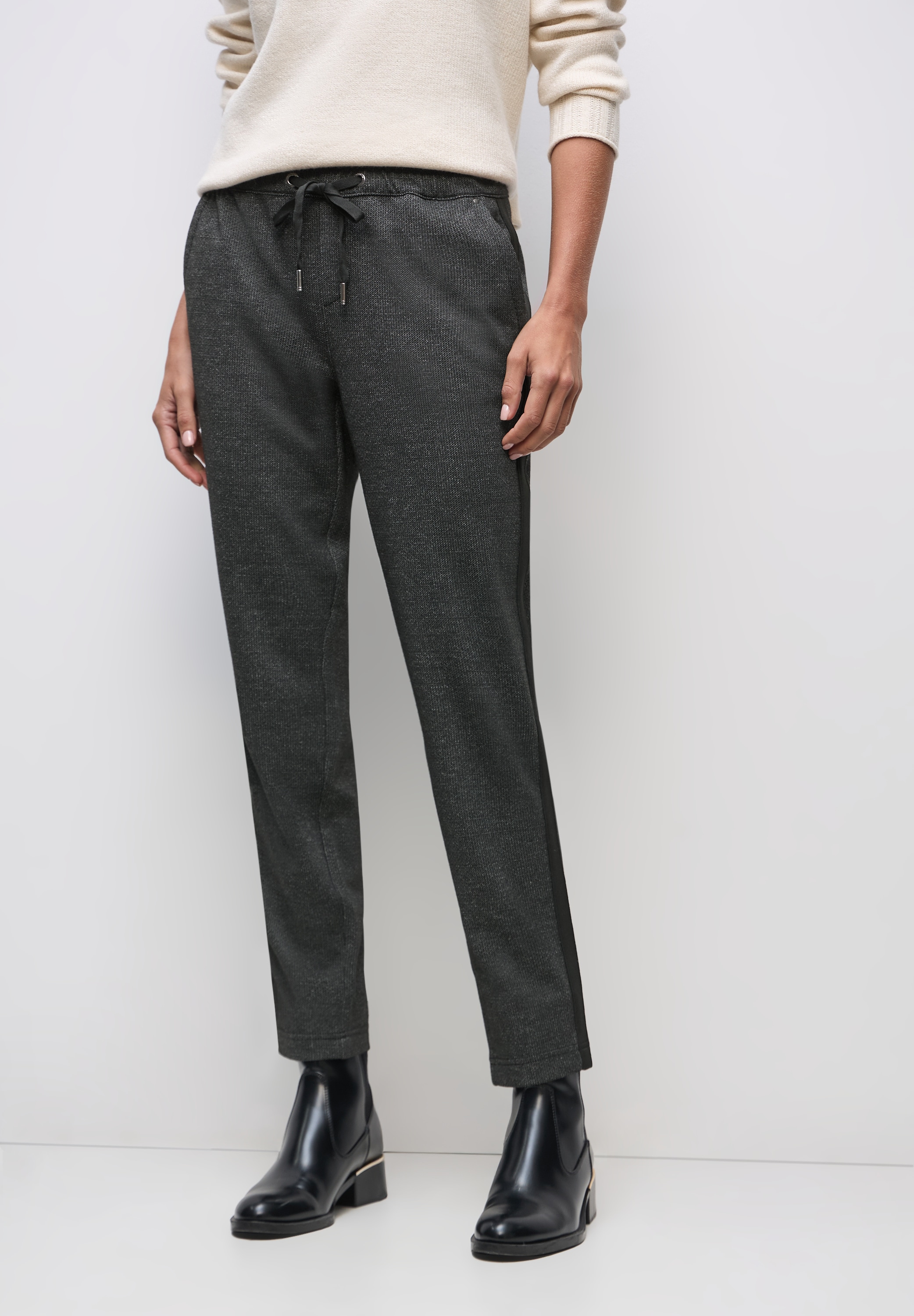 STREET ONE Jogger Pants mit Galonstreifen günstig online kaufen