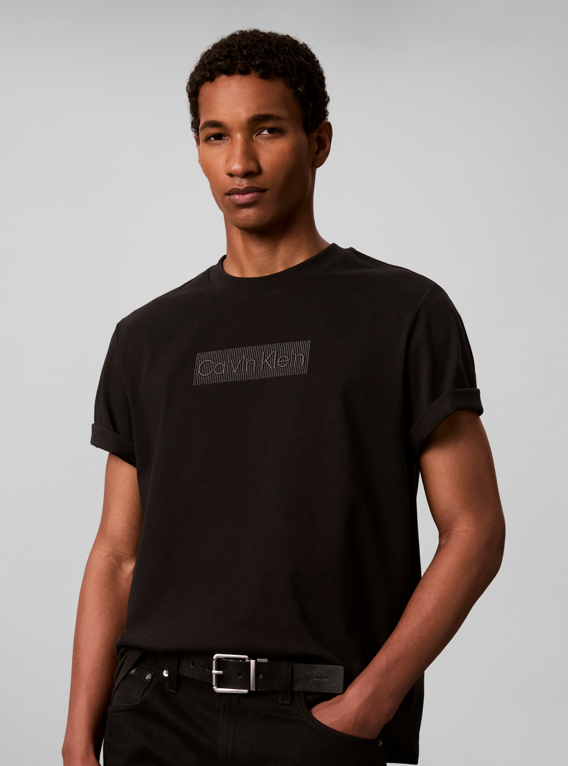 Calvin Klein T-Shirt »CALVIN GRAPHIC« Regular fit mit Rundhalsausschnitt