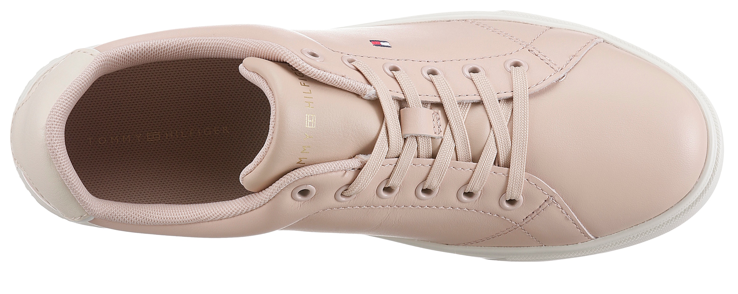 Tommy Hilfiger Plateausneaker »ESSENTIAL COURT SNEAKER«, mit Kontrastbesatz an der Ferse, Freizeitschuh, Halbschuh, Schnürschuh