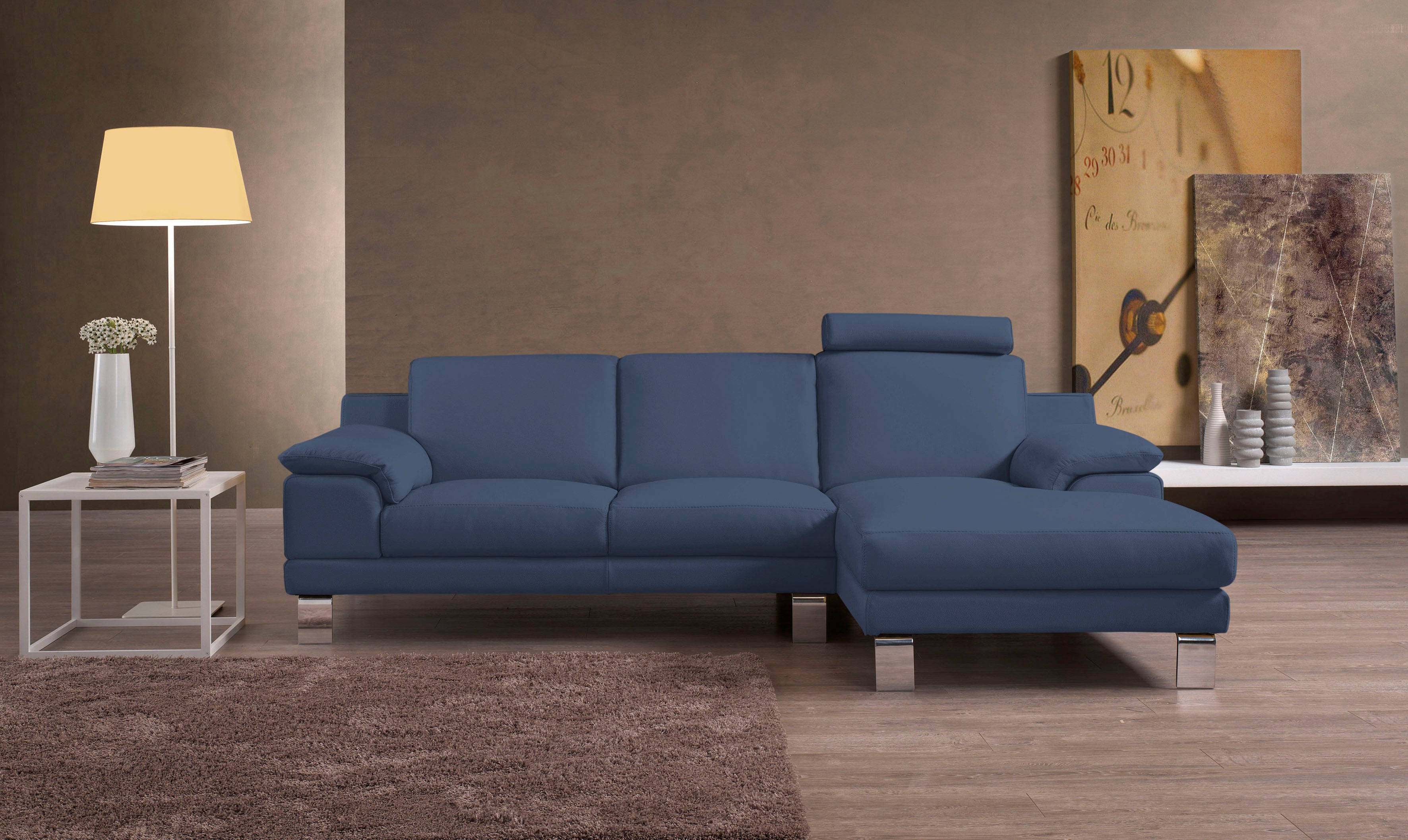 Egoitaliano Ecksofa "Shakira, Design & Sitzkomfort auf hohem Niveau, Breite 236cm, L-Form" mit Recamiere, L-Form, edle Füße