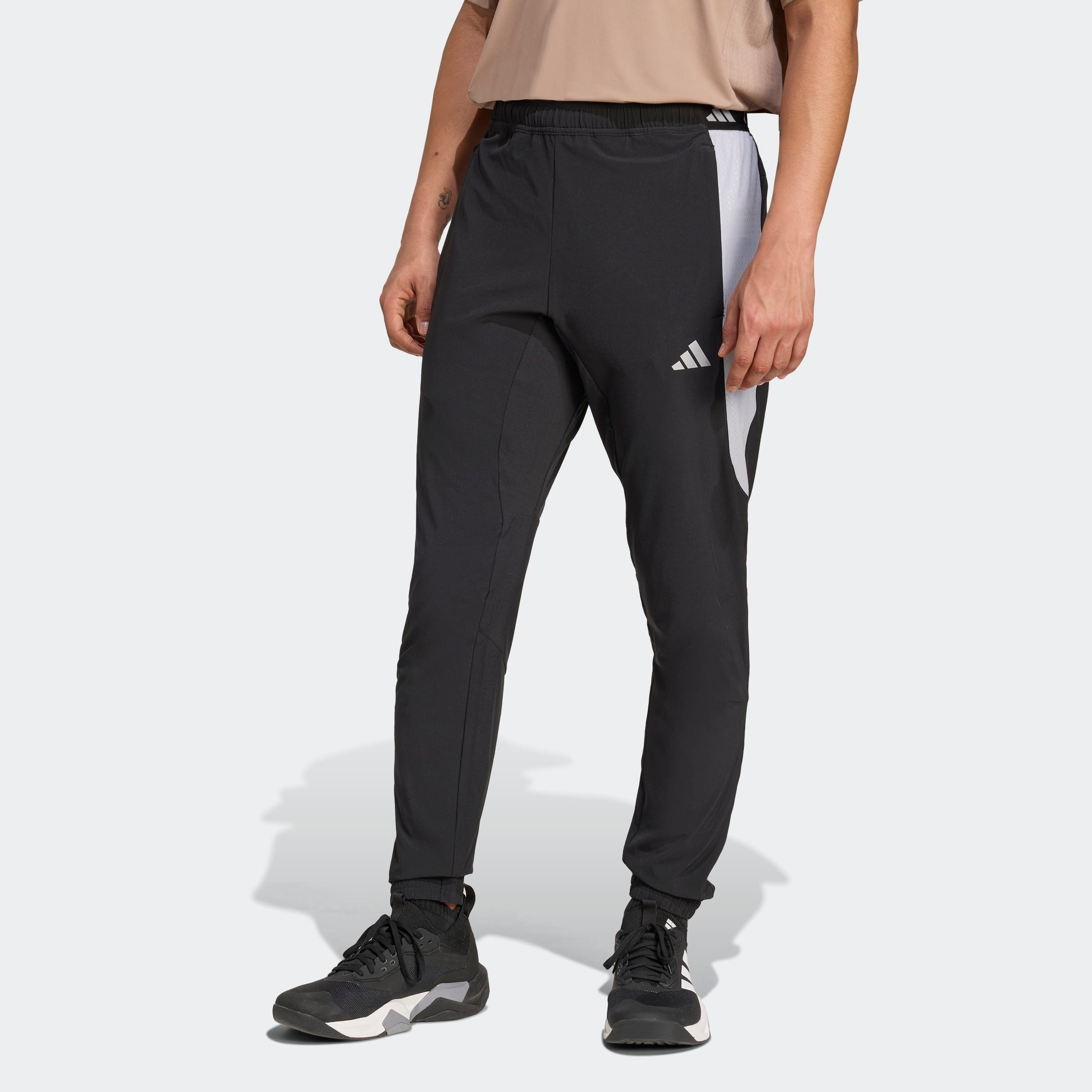 adidas Performance Sporthose "TECH APPAREL" mit Reißverschlusstaschen, schn günstig online kaufen