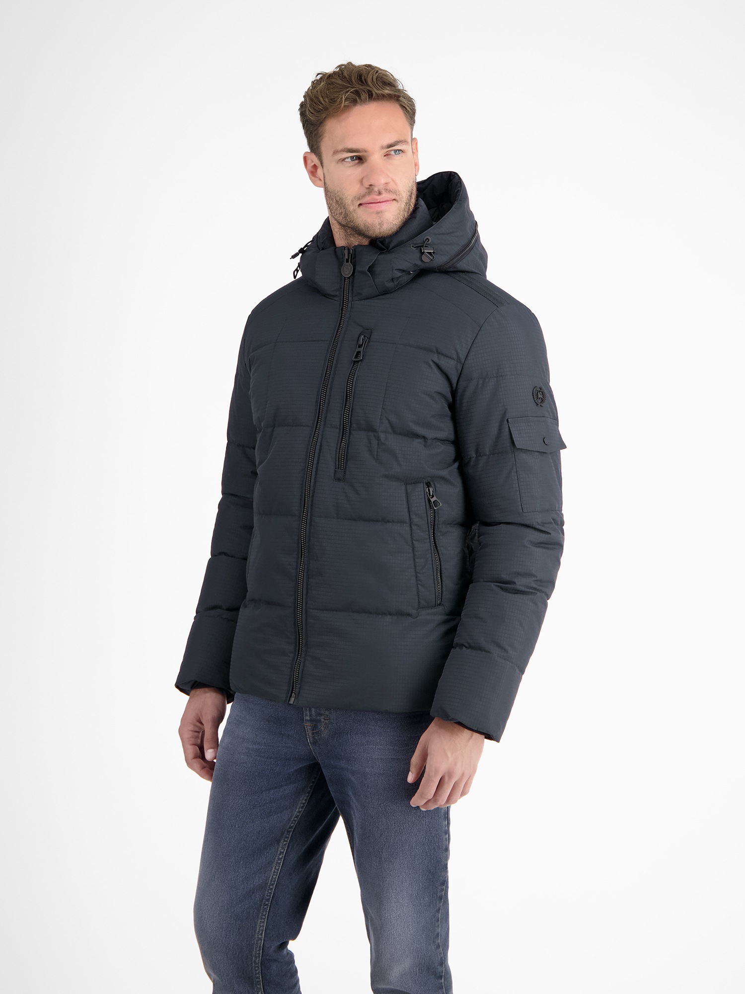 Thumbnail - LERROS Steppjacke "LERROS Gefütterte Steppjacke mit abnehmbarer Kapuze" mit Kapuze Wasser- und windabweisend, atmungsakt...