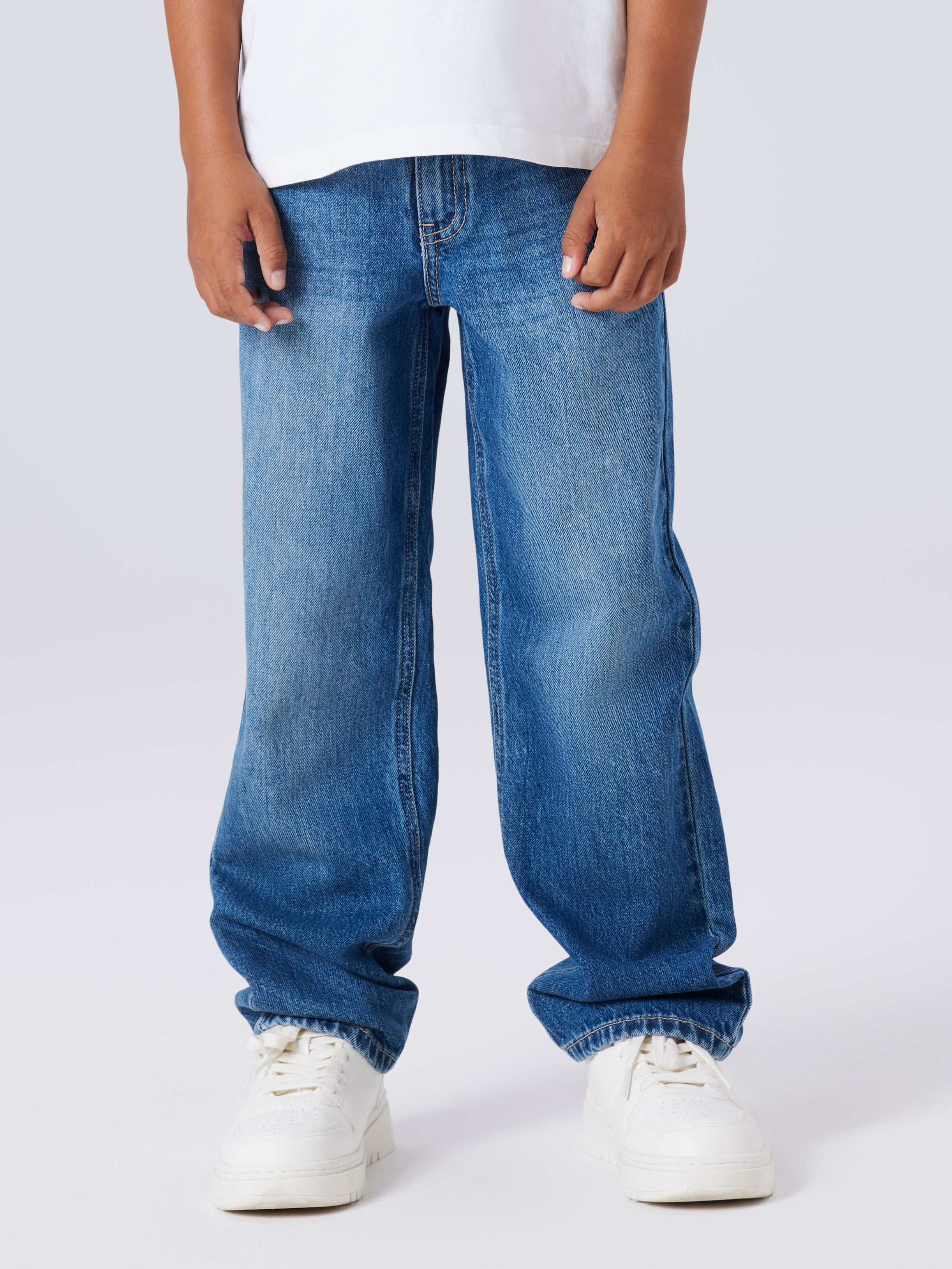 Name It "NKMRYAN STRAIGHT JEANS 5950-DM NOOS"