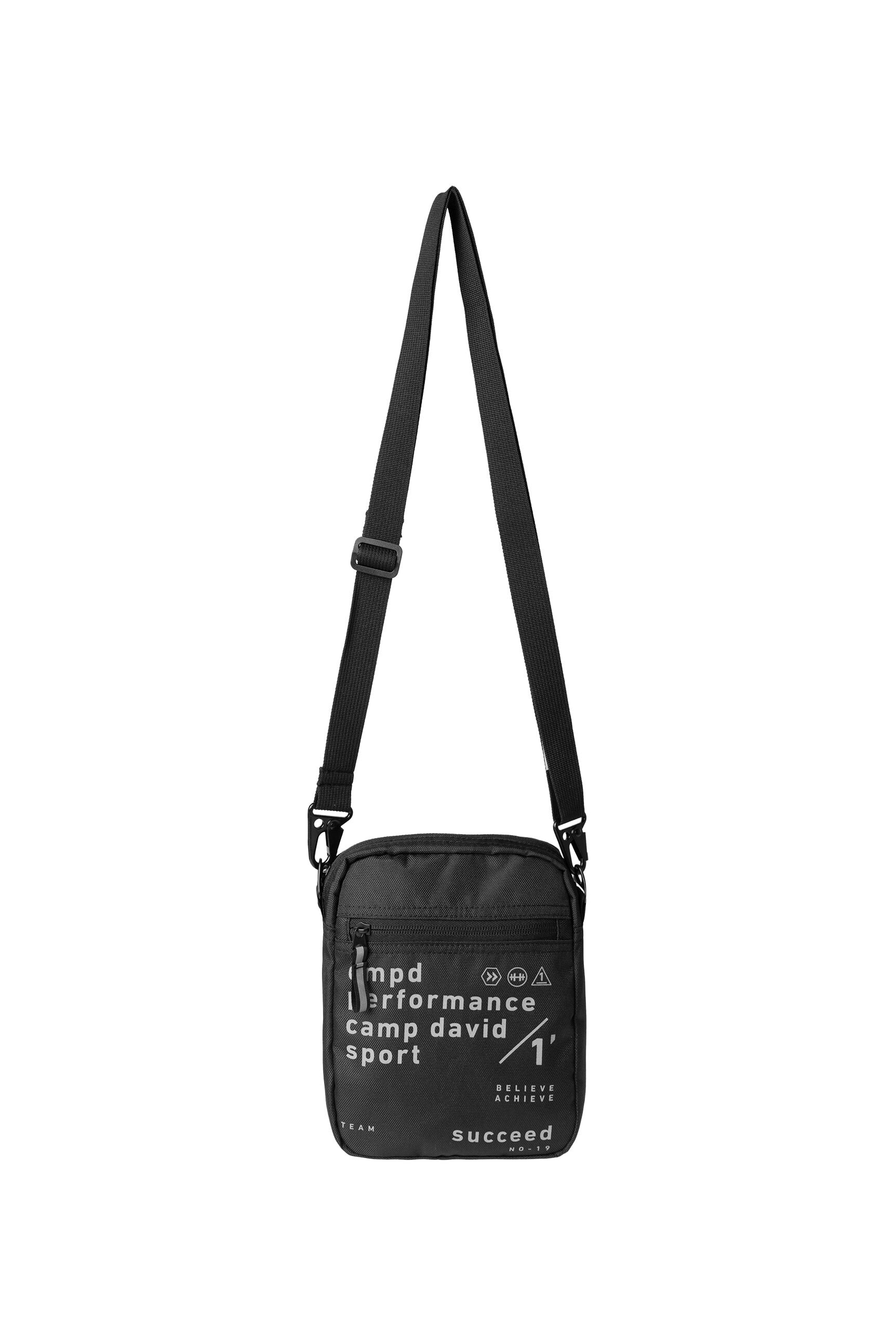 CAMP DAVID Umhängetasche, mit reflektierendem Label Print