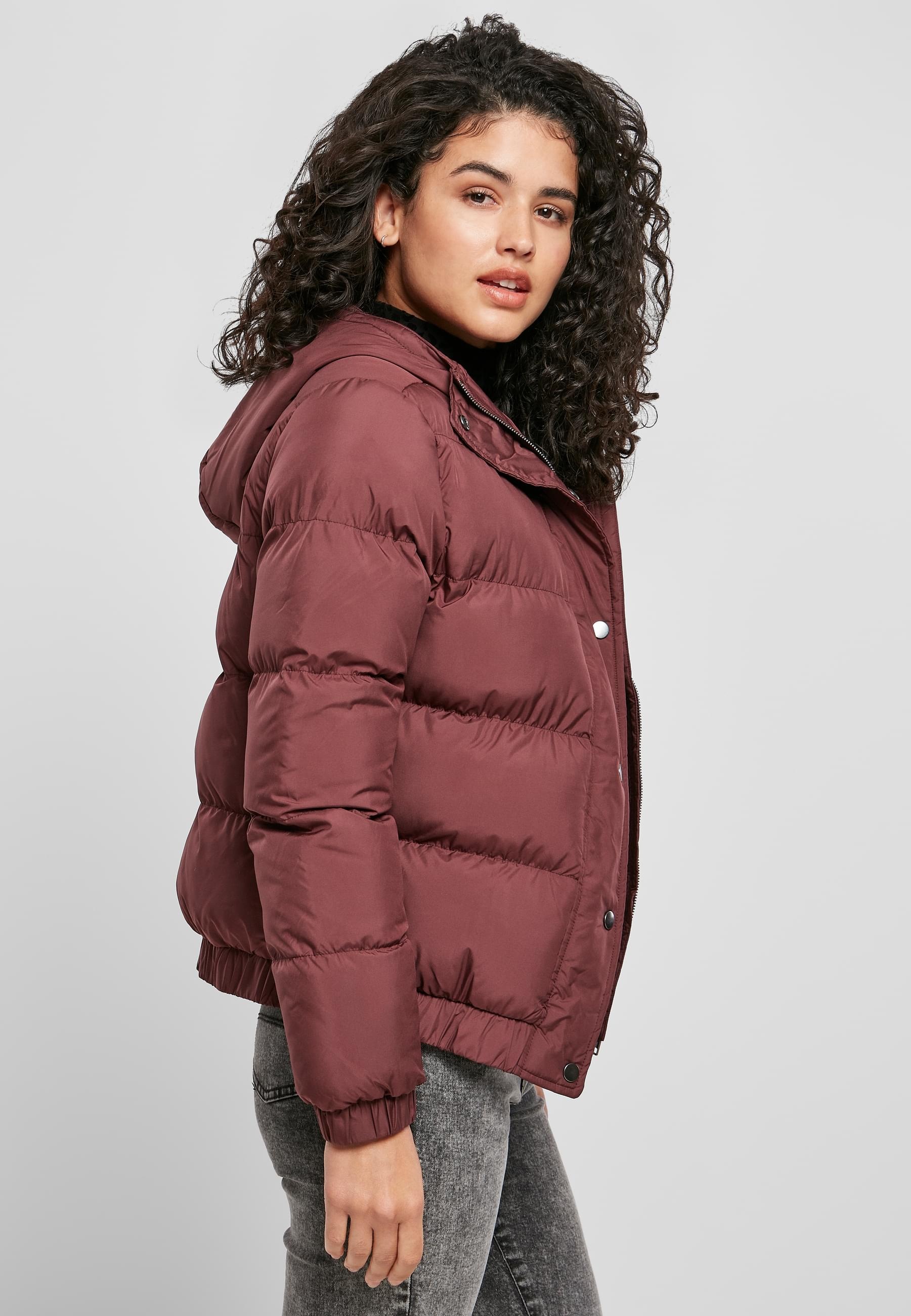 URBAN CLASSICS Winterjacke »Urban Classics Damen Ladies Hooded Puffer Jacket«, (1 St.), mit Kapuze