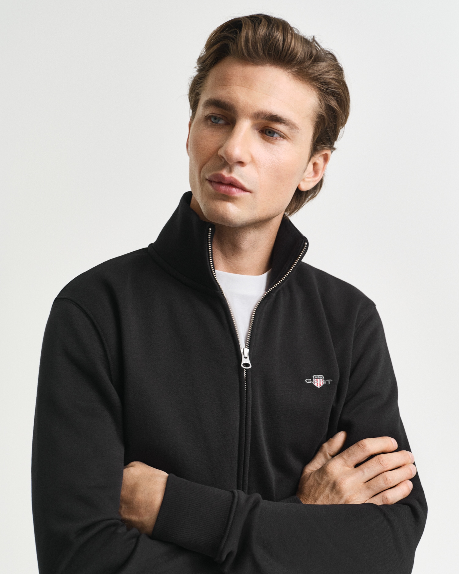 Gant Sweatjacke »REG SHIELD FULL ZIP SWEAT« mit Logostickerei auf der Brust