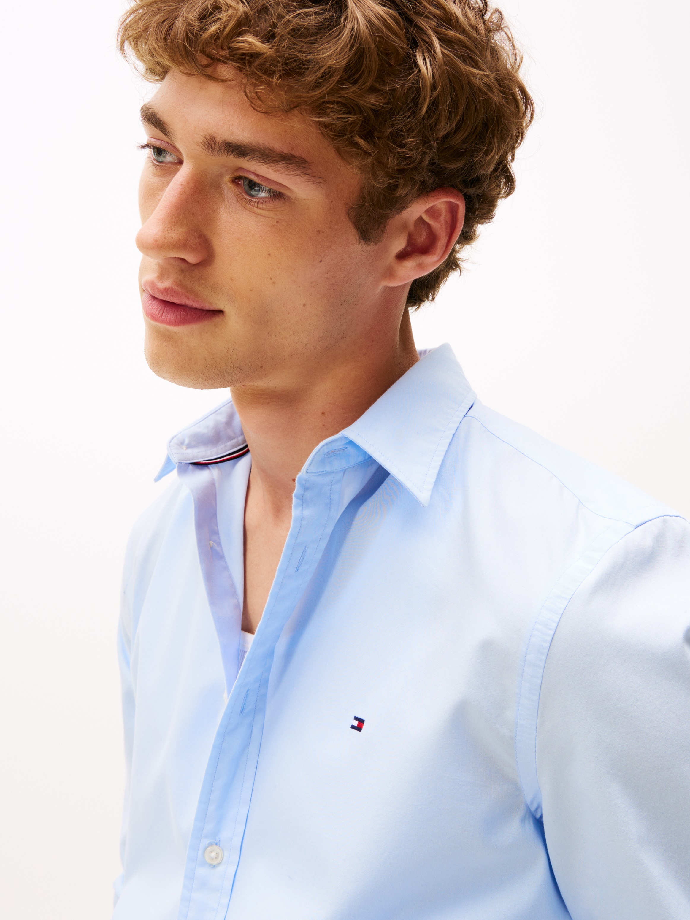 Tommy Hilfiger Langarmhemd »FLEX POPLIN SHIRT«, Slim Fit, Kentkragen, Baumwollqualität
