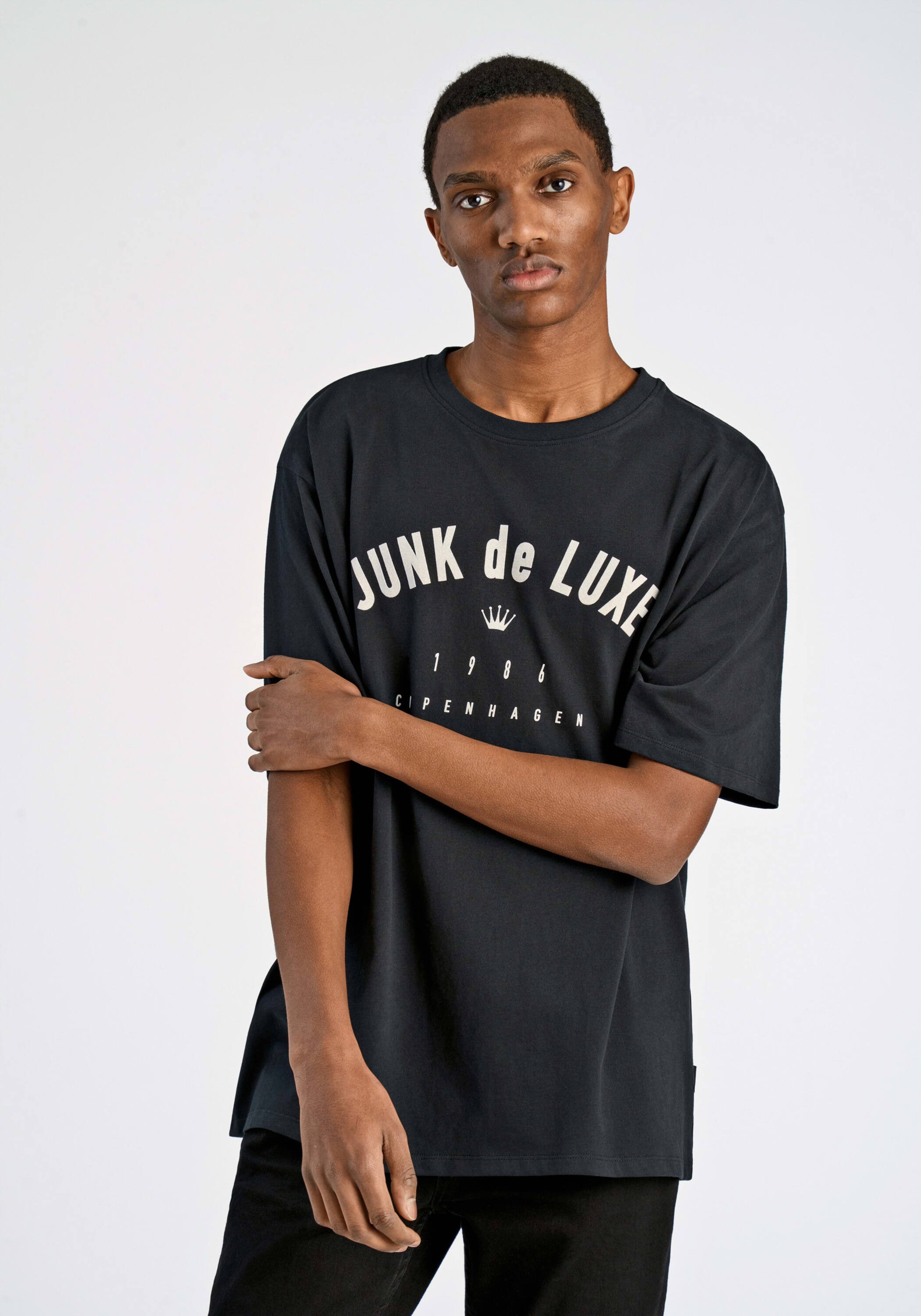 JUNK de LUXE Kurzarmshirt "T-Shirt (Kurzarm) Relaxed Fit"