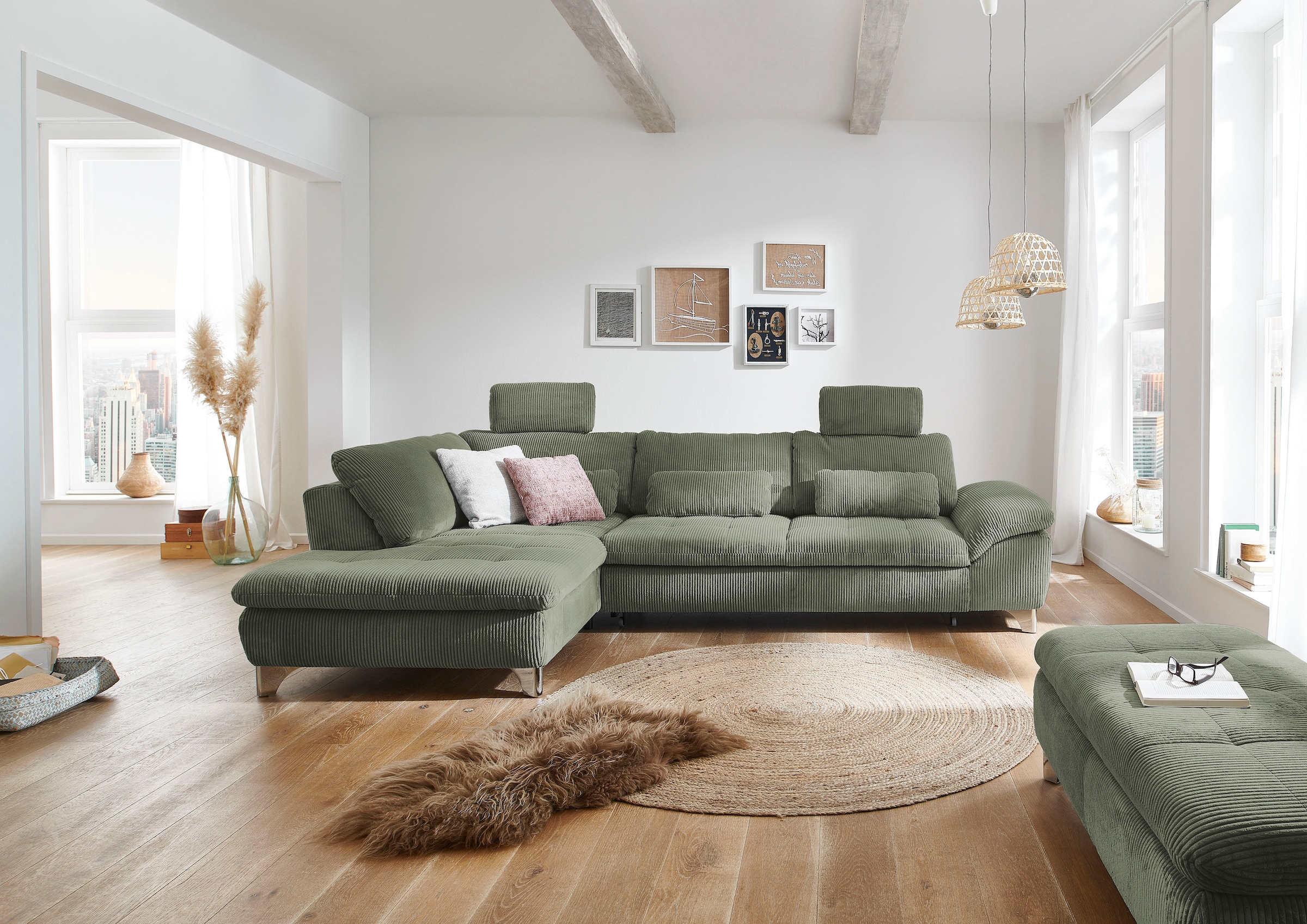 Die PlanBar Ecksofa "Ottomane MP-IN14007 L-Form, Breite 306 cm" wahlweise mit Schlaffunktion und verstellbaren Kopfstützen