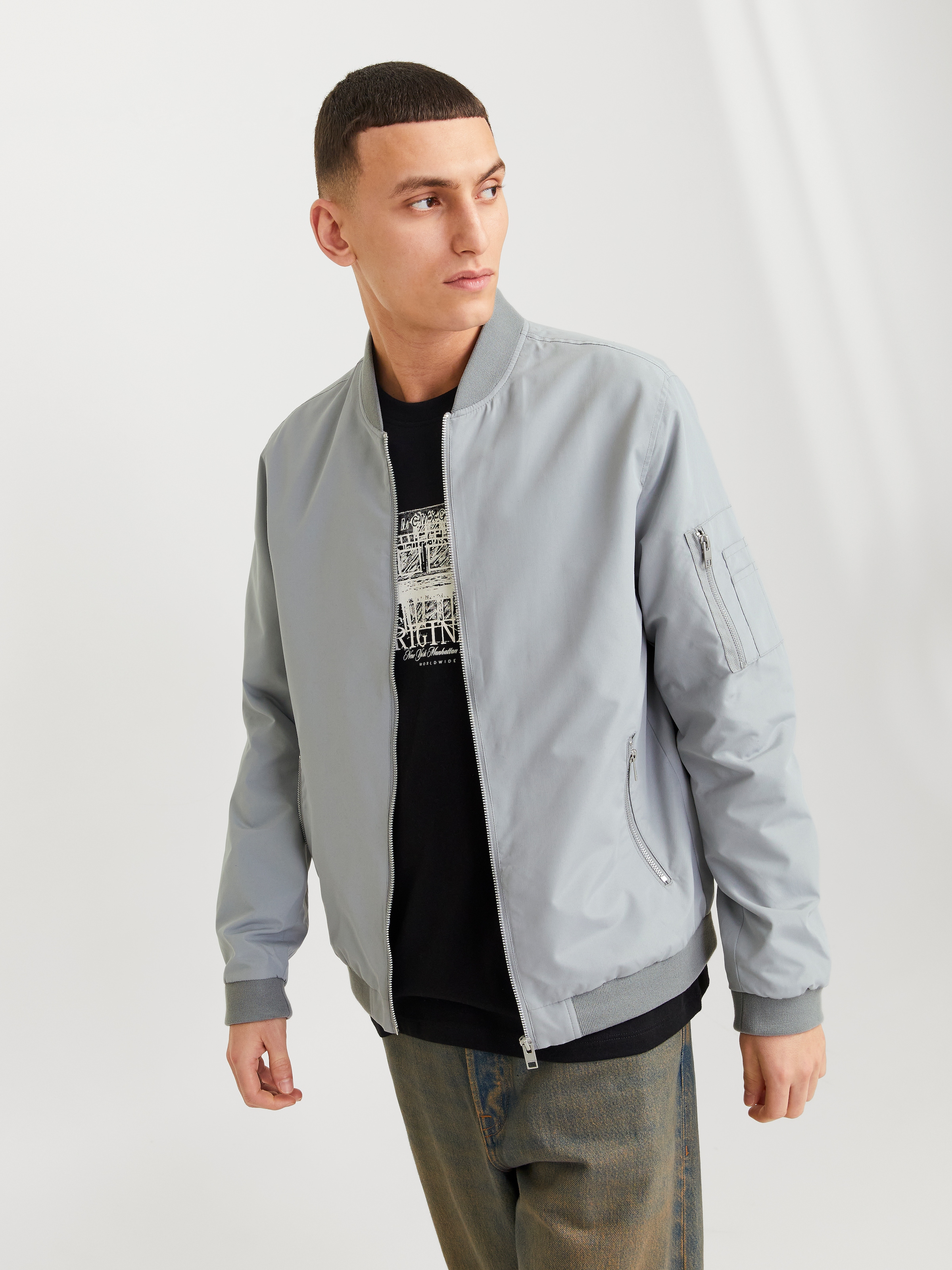 Jack & Jones Blouson »JJERUSH BOMBER NOOS«, ohne Kapuze, mit Reißverschlusstaschen