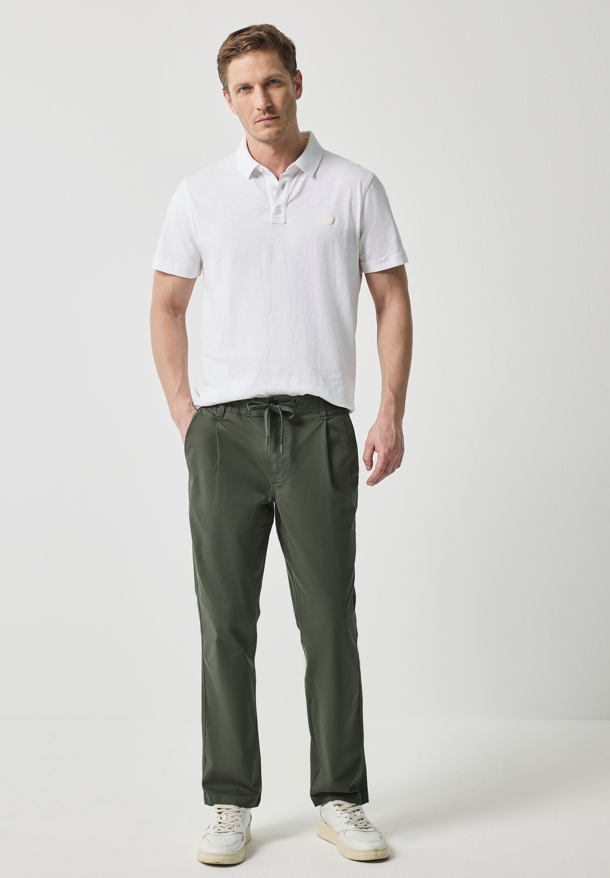 STREET ONE MEN Chinohose  mit seitlichen Einschubtaschen