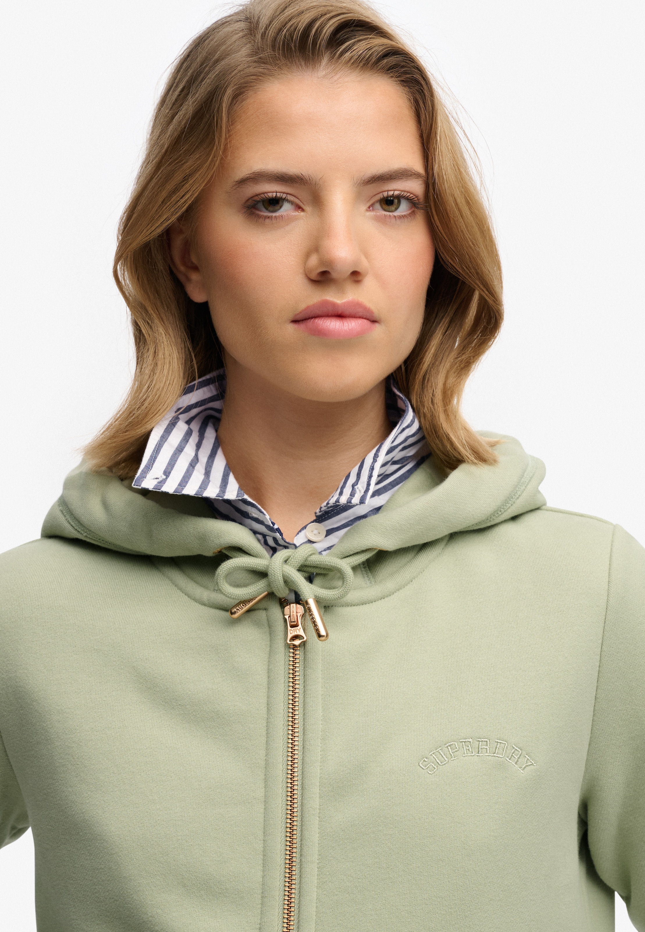 Superdry Kapuzensweatjacke »Essential Logo Ziphood Hb« Mit Logostickerei