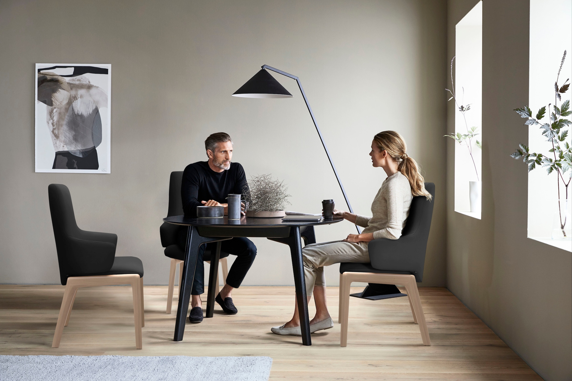 Stressless Polsterstuhl "Laurel" () High Back mit Armlehne, Größe L, mit abgerundeten Beinen in Schwarz