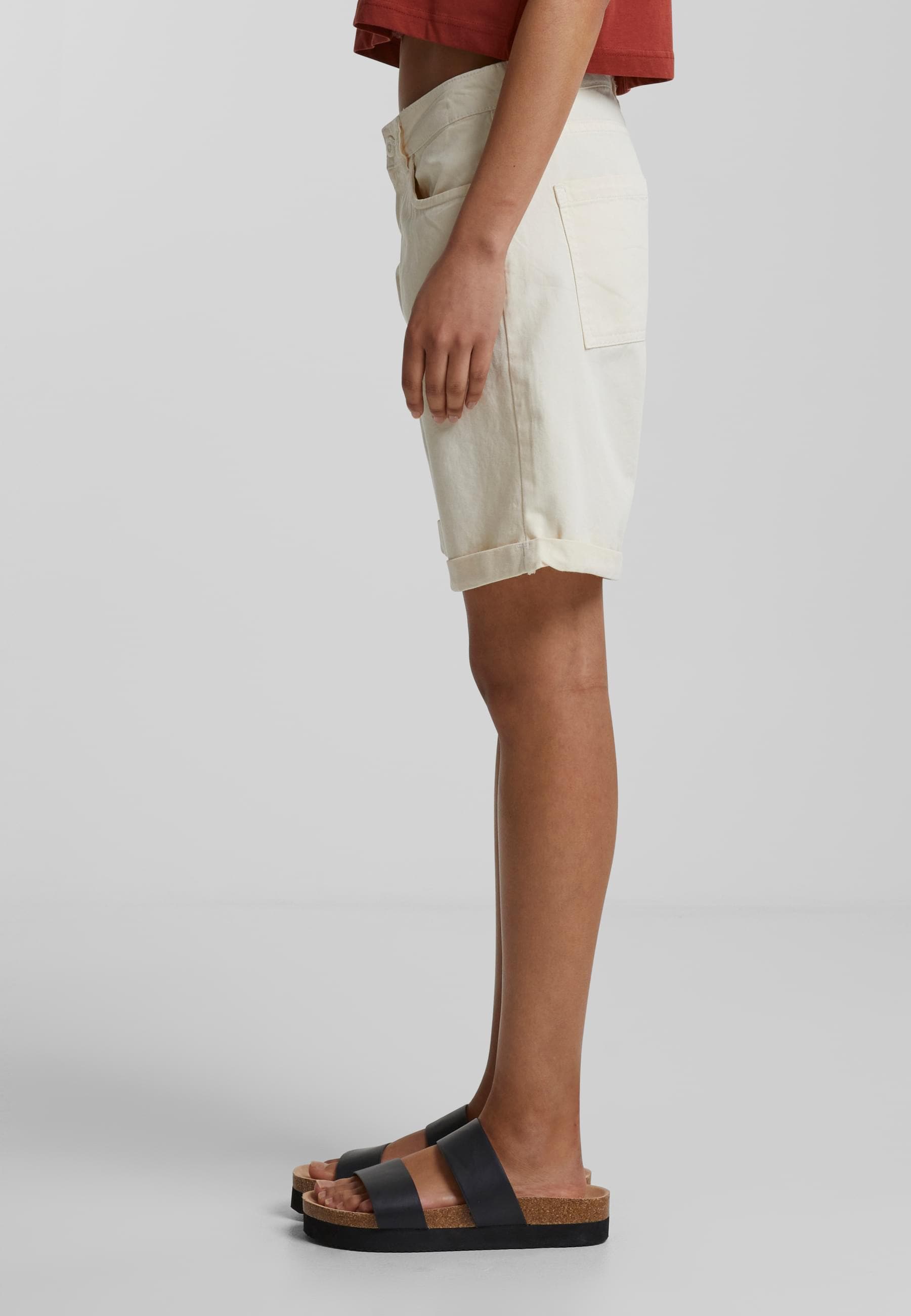 URBAN CLASSICS Sweatshorts »Urban Classics Damen Ladies Organic Cotton Bermuda Pants«, (1 tlg.)