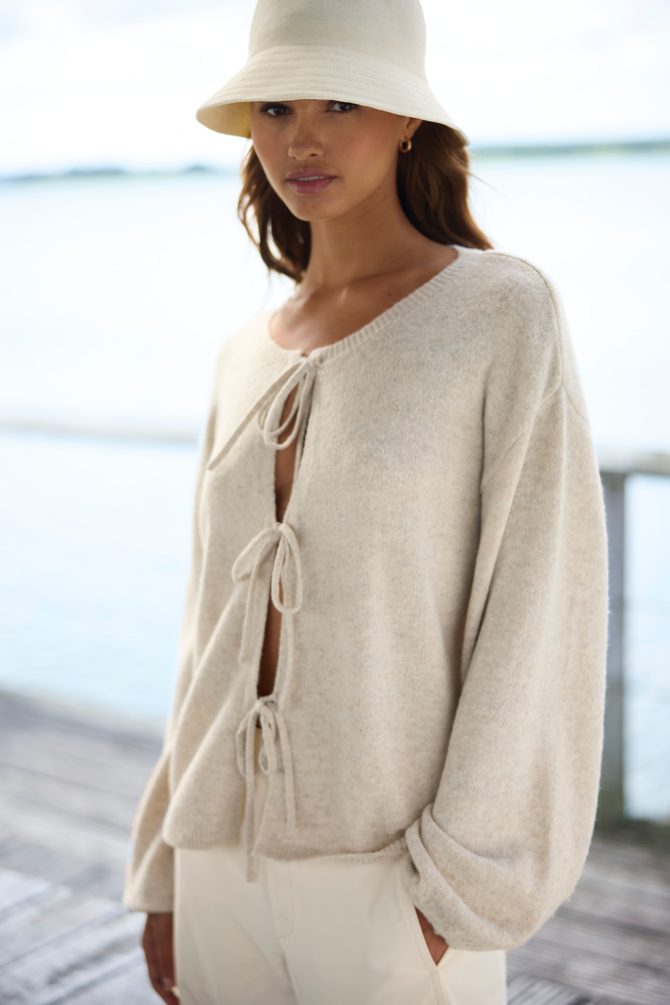 LASCANA Strickjacke, mit Schleifen günstig online kaufen