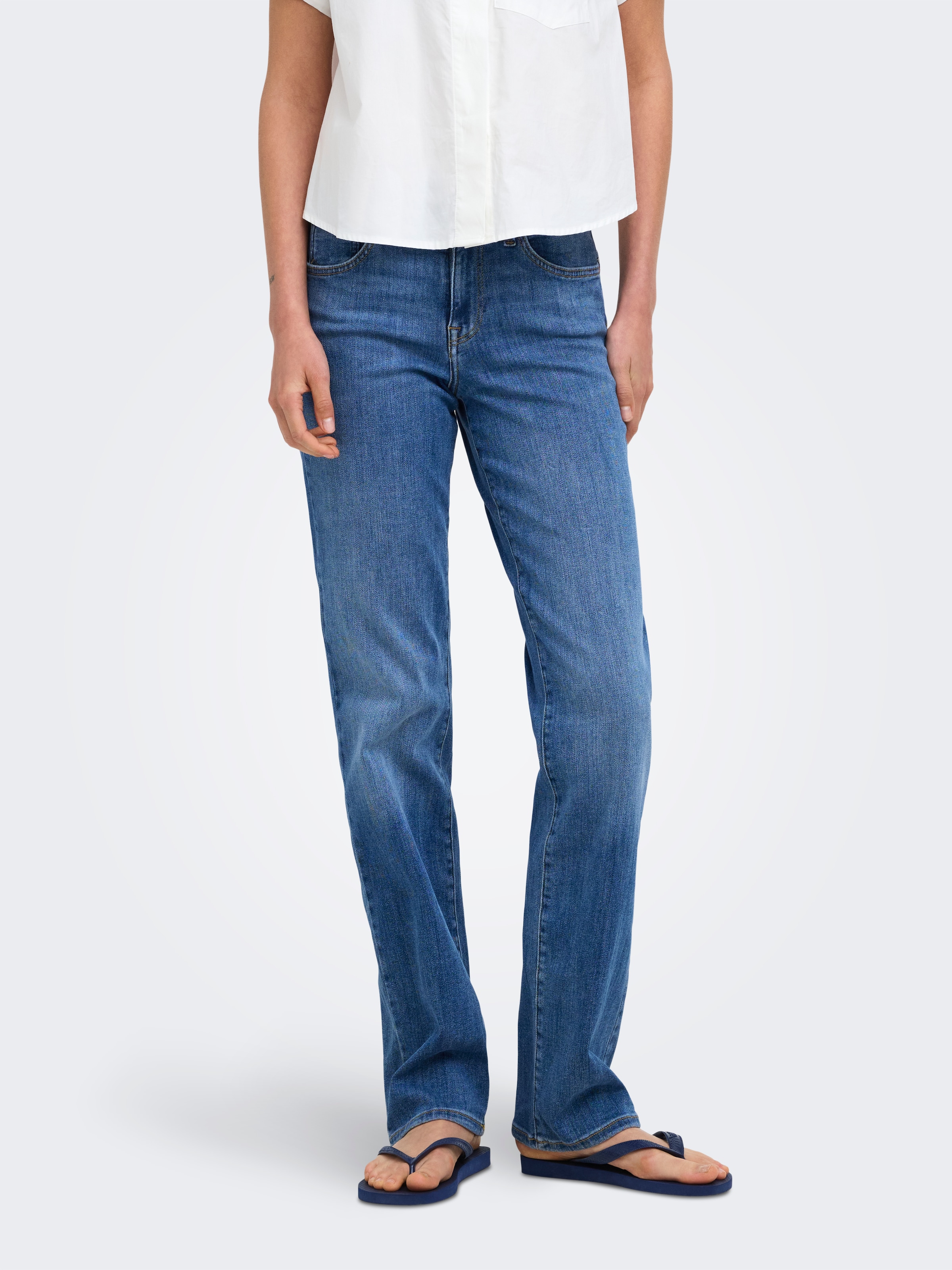 ONLY Slim-fit-Jeans "ONLPOWER MW PUSH UP SLIM STRAIGHT DNM" Baumwollmischung, mid waist, slim fit