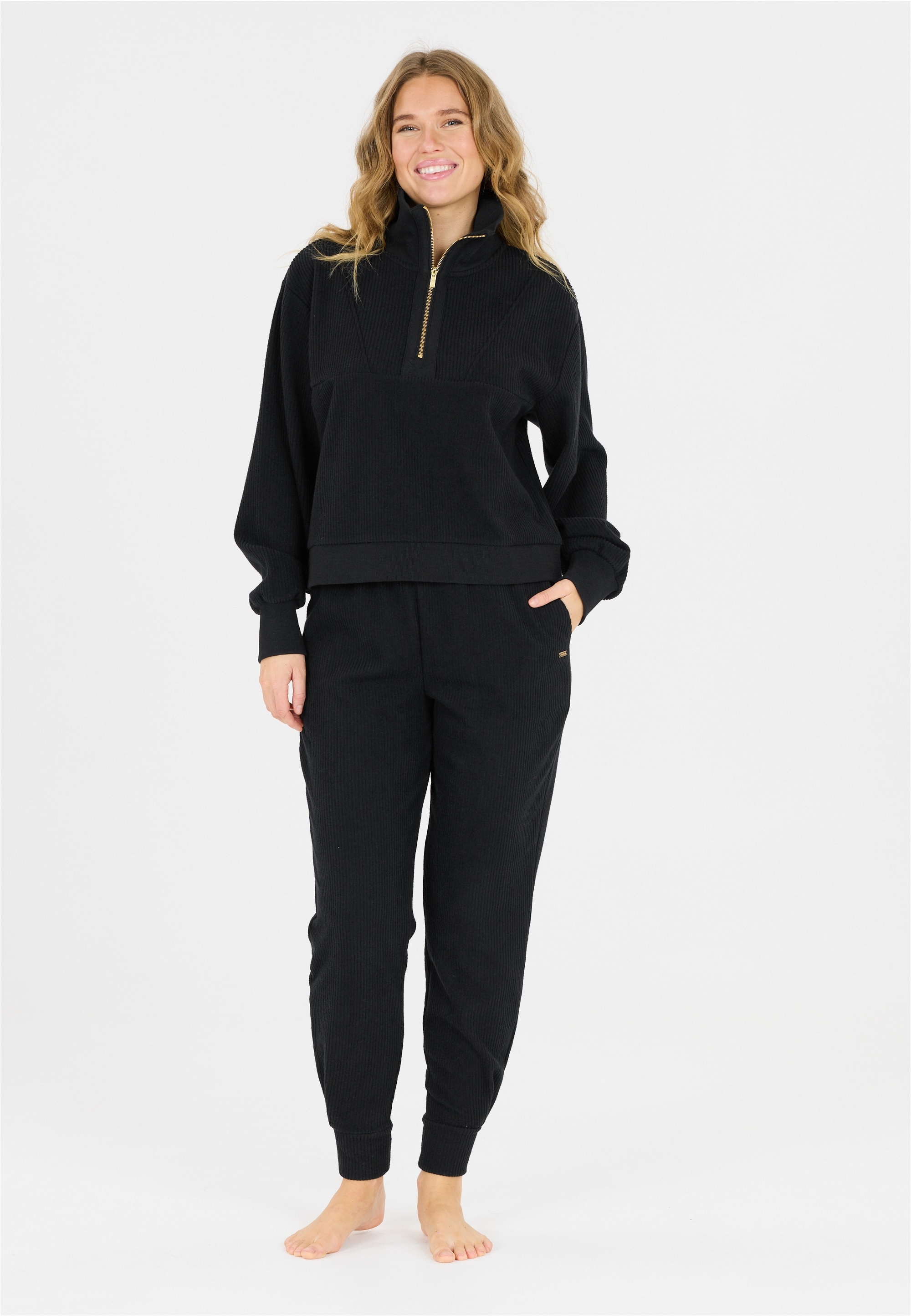 ATHLECIA Sweathose »Hecey«, mit angenehmer Passform