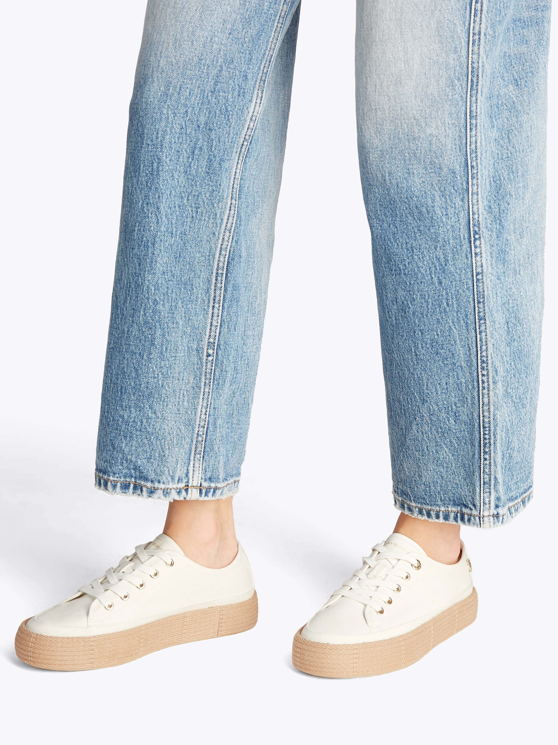 Tommy Hilfiger Plateausneaker »VULC ESPADRILLE SNEAKER«, Freizeitschuh, Halbschuh, Schnürer mit bastbezogenem Plateau