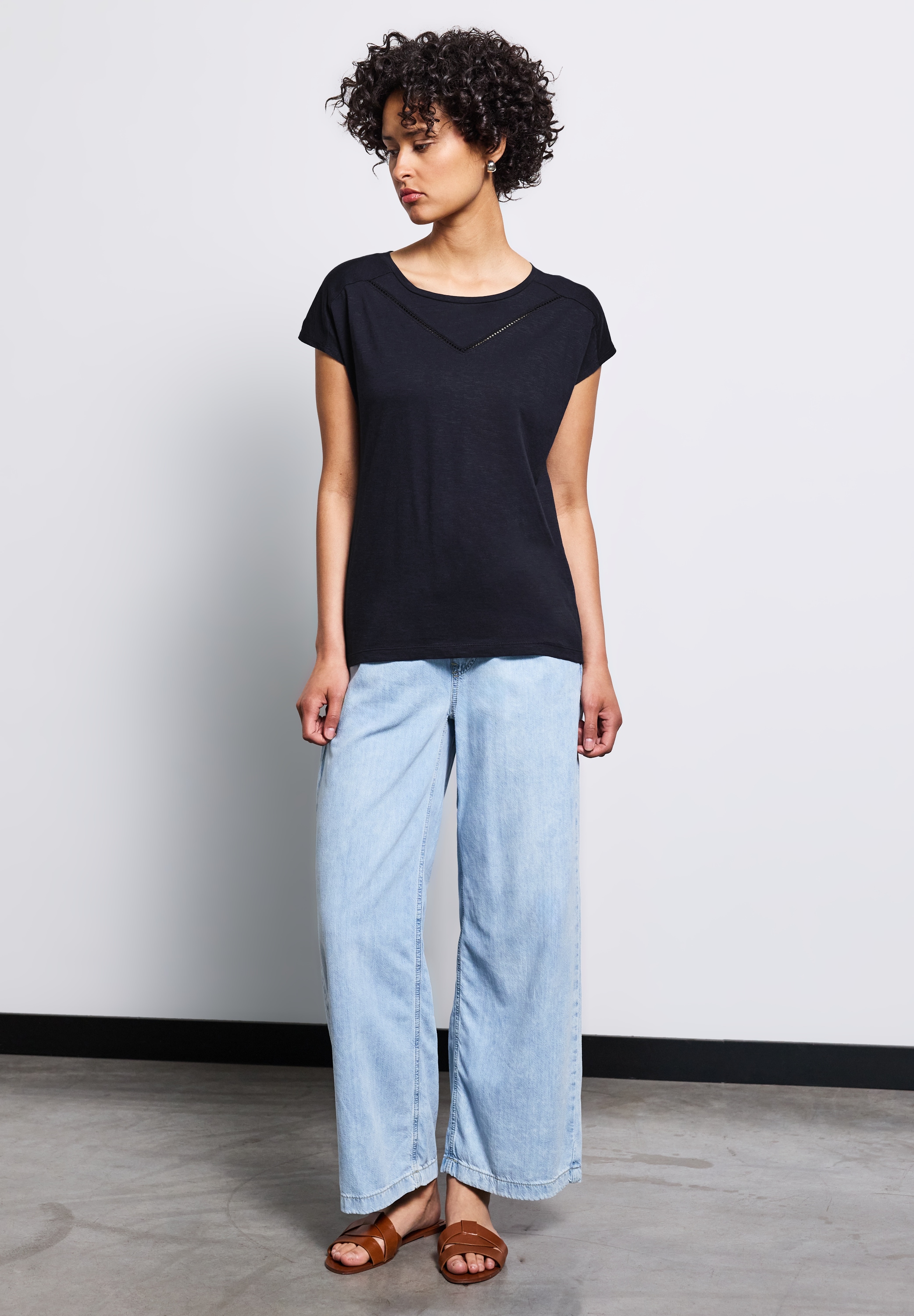 STREET ONE T-Shirt, mit Schlitz am Saum