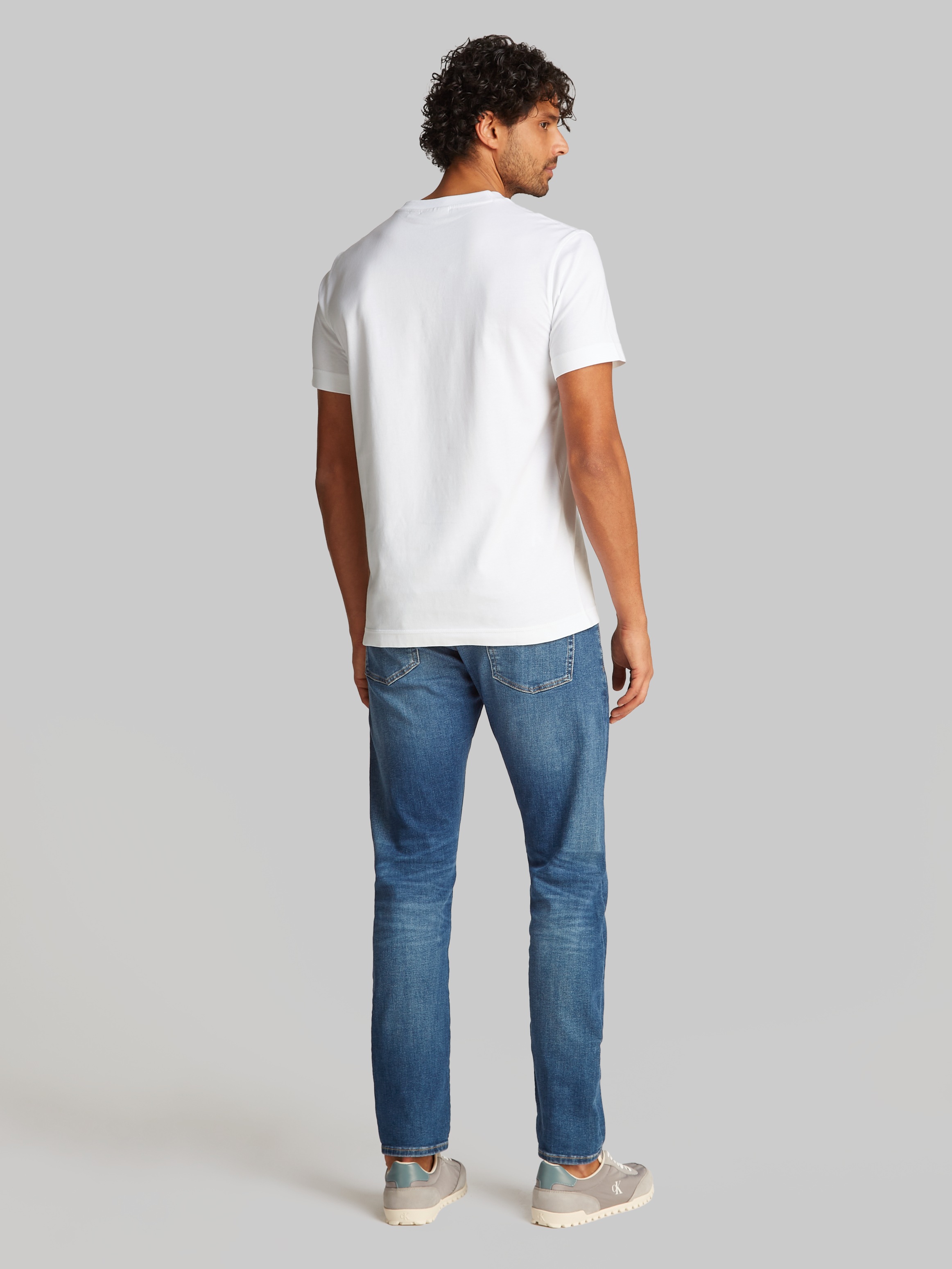 Calvin Klein Jeans Rundhalsshirt »WOVEN LABEL REGULAR TEE«, Logostickerei