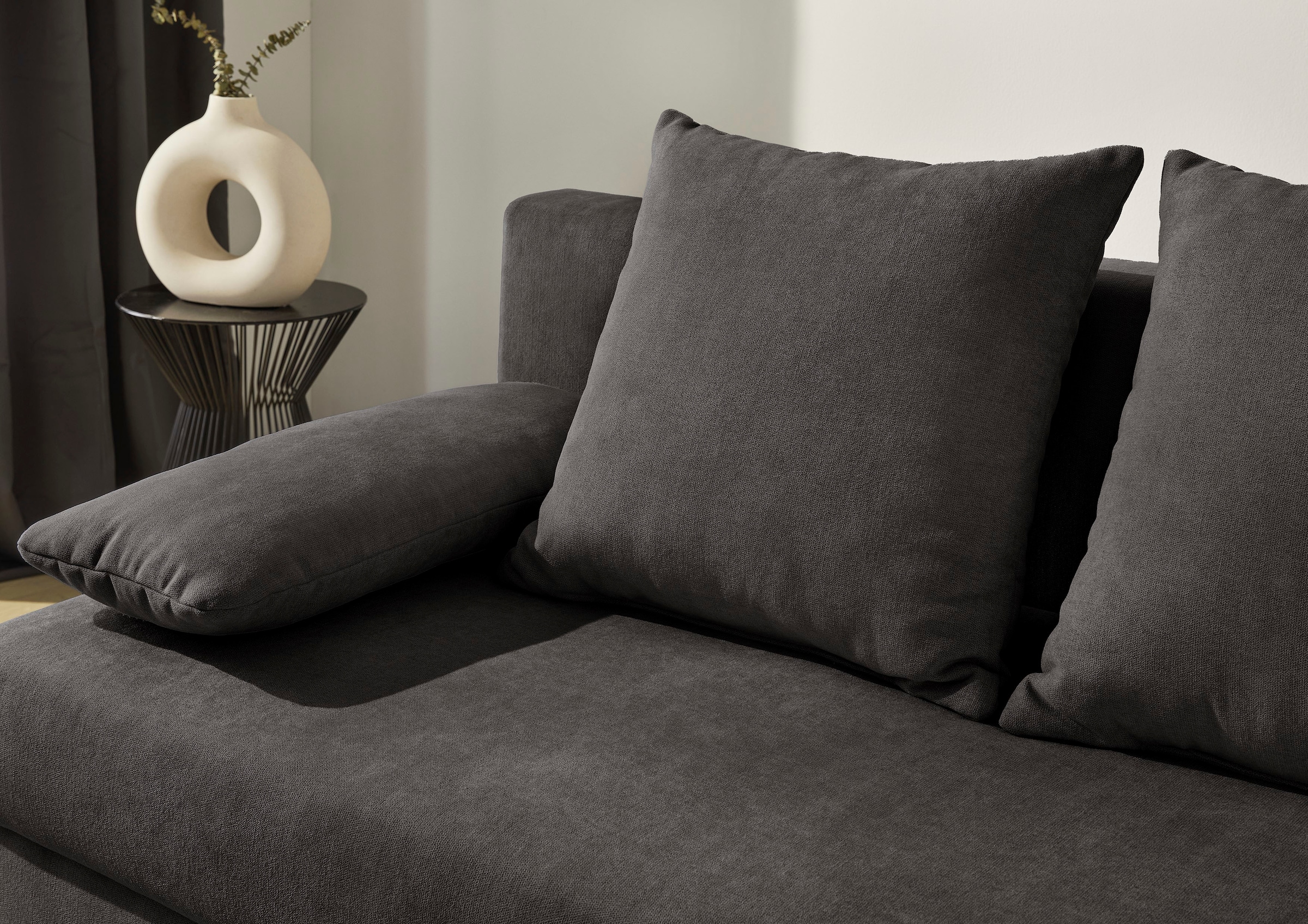 Jockenhöfer Gruppe Ecksofa »Starlight, L-Form, mit indirekter dimmbarer LED-Beleuchtung«, Gästebettfunktion; Stauraum/Bettkasten, mit Kissen