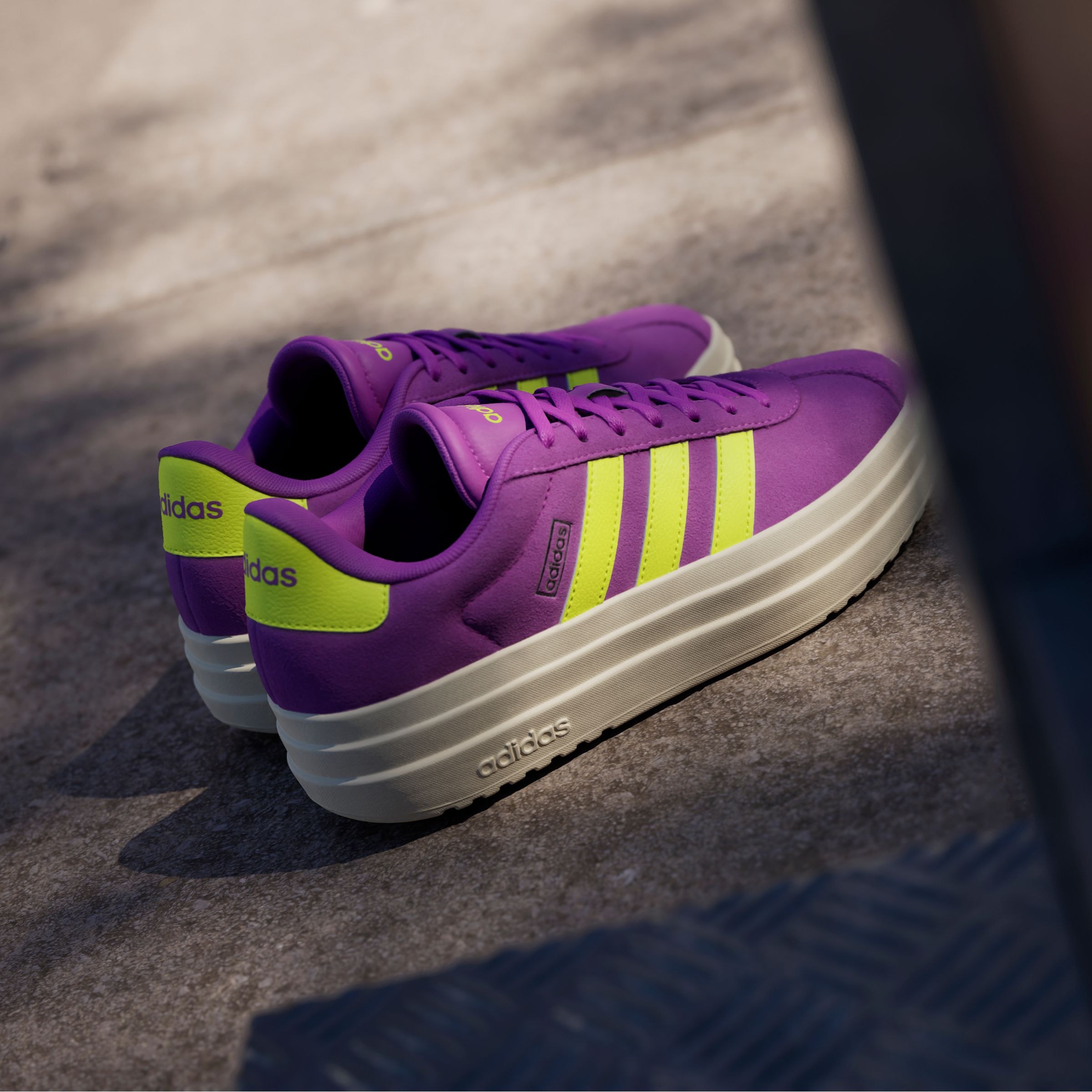 adidas Sportswear Sneaker »VL COURT BOLD«, Design auf den Spuren des adidas Gazelle Bold