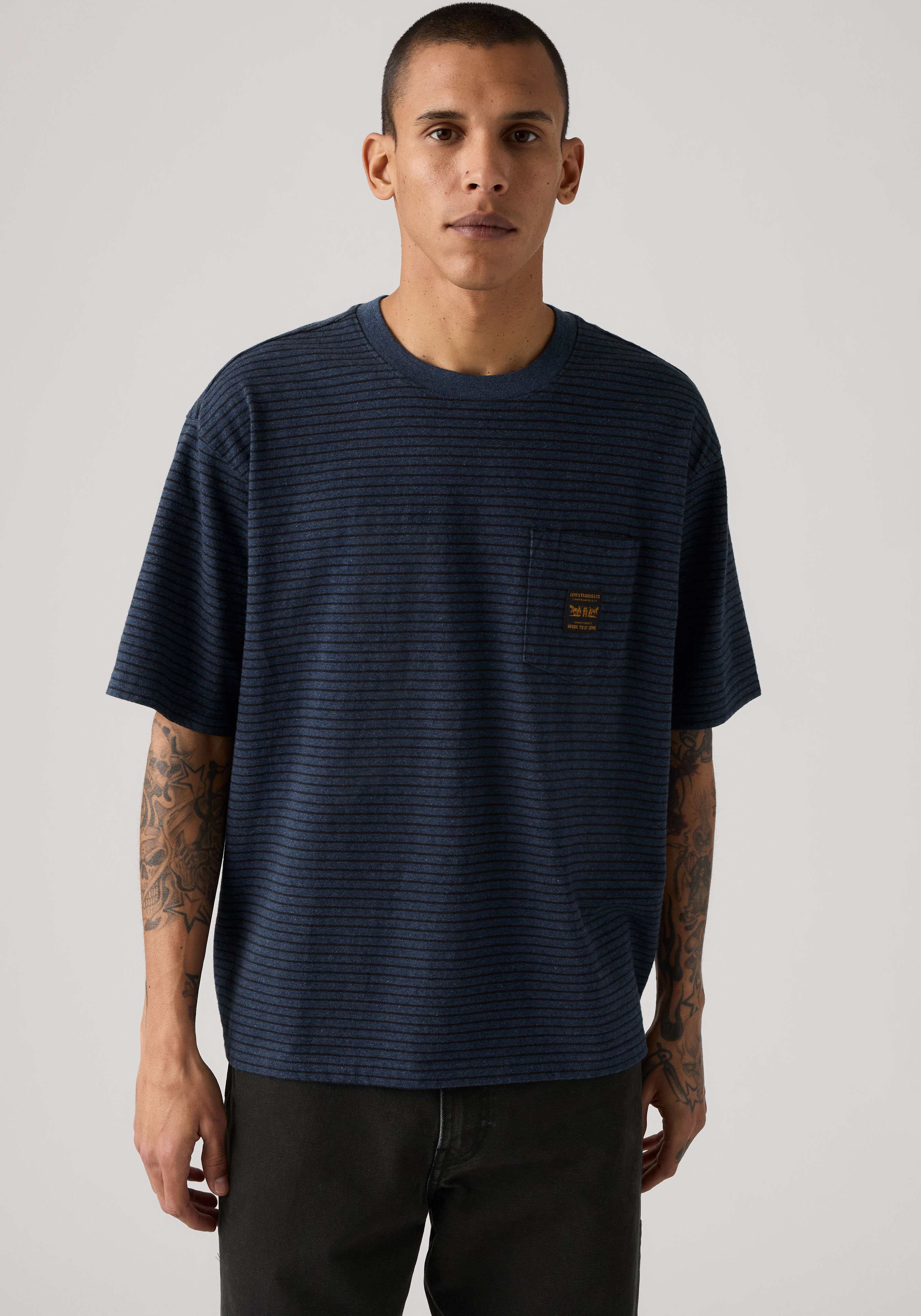 Levis T-Shirt "SS WORKWEAR PKT TEE" mit Brusttasche