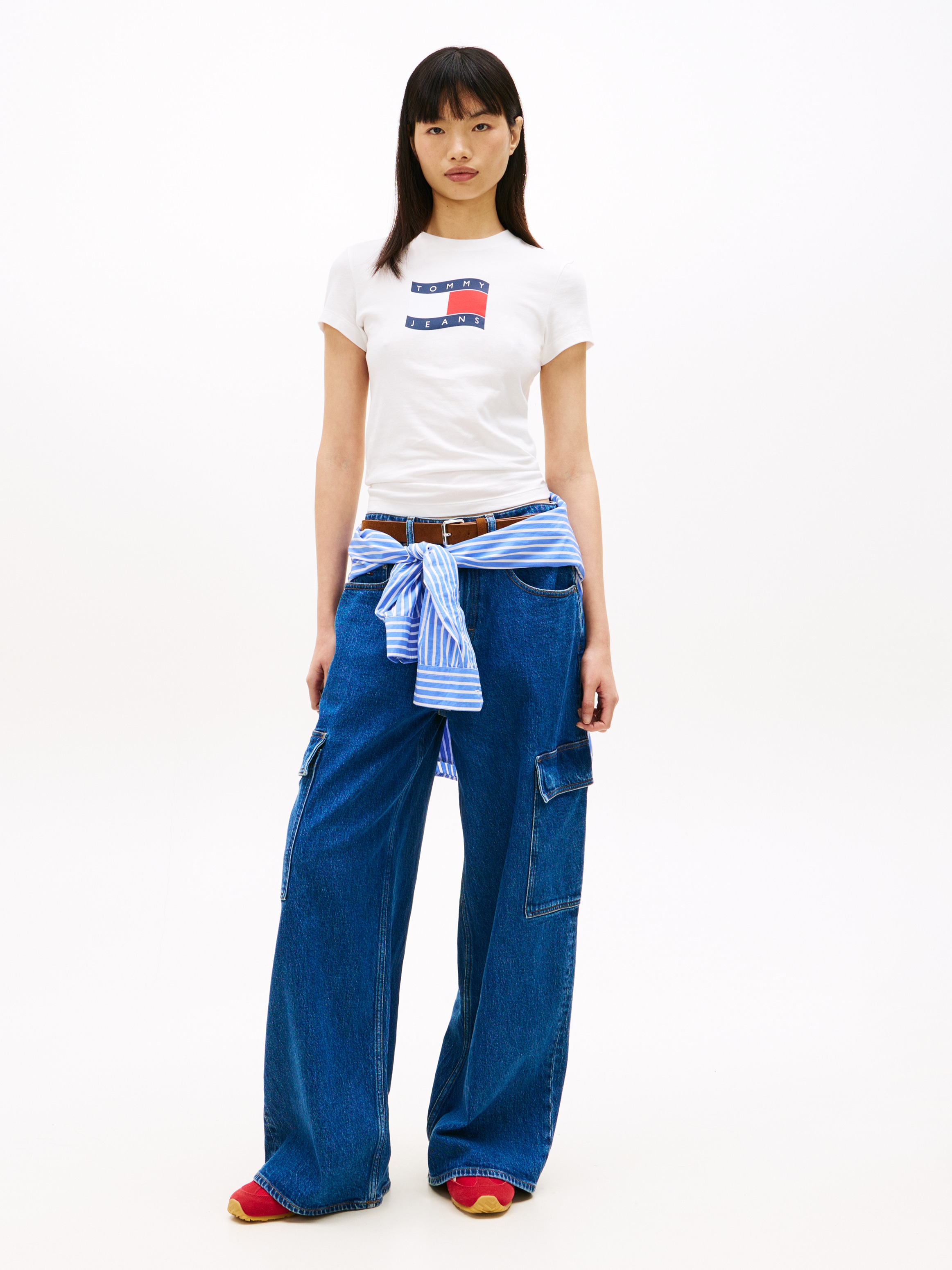 Tommy Jeans T-Shirt »TJW SLIM WAVY FLAG TEE EXT« mit Rundhalsausschnitt