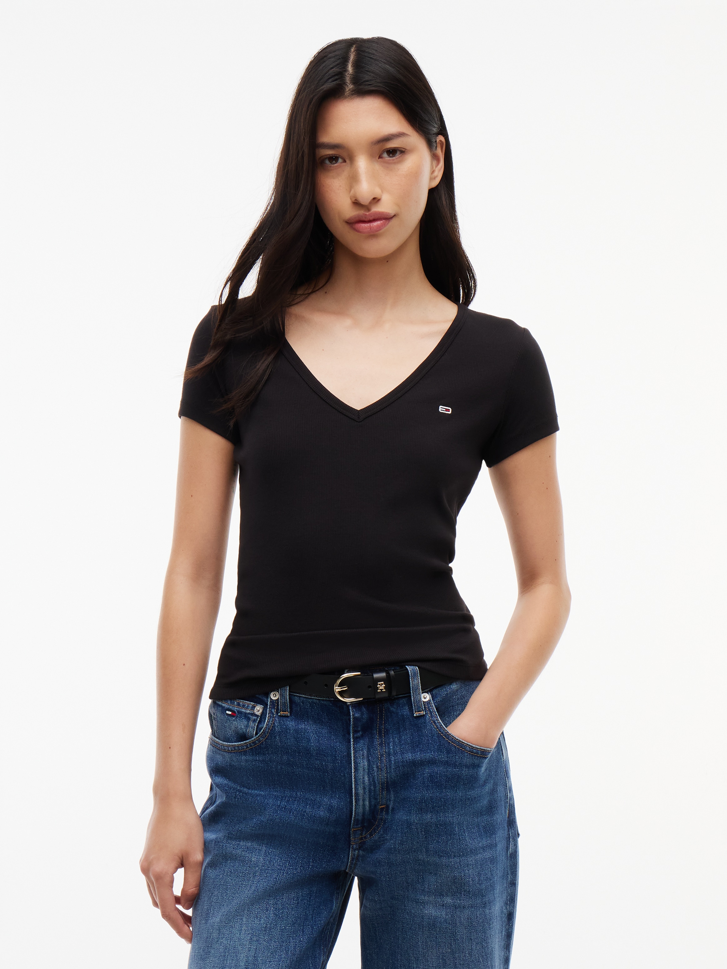 Tommy Jeans Kurzarmshirt "TJW SLIM ESSENTIAL RIB V SHORT SLEEVE" mit gerippter Struktur, V-Ausschnitt, Slim Fit