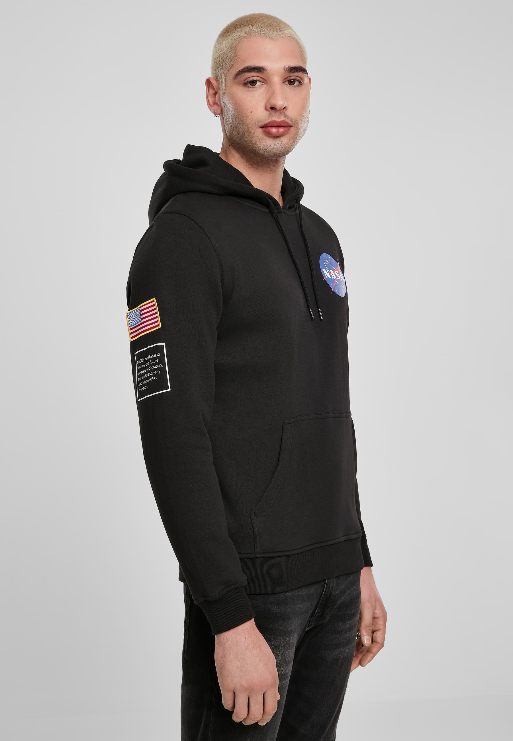 MisterTee Sweatshirt »MisterTee Herren NASA Insignia Flag Hoody«, (1 tlg.)