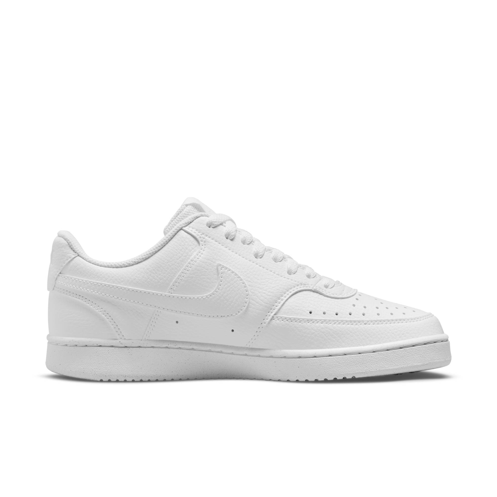 Sneaker NIKE SPORTSWEAR "Court Vision Low Next Nature", Damen, Gr. 40, weiß, Synthetik, Schuhe Skaterschuh Sneaker low, Design auf den Spuren des Air Force 1, Topseller 3