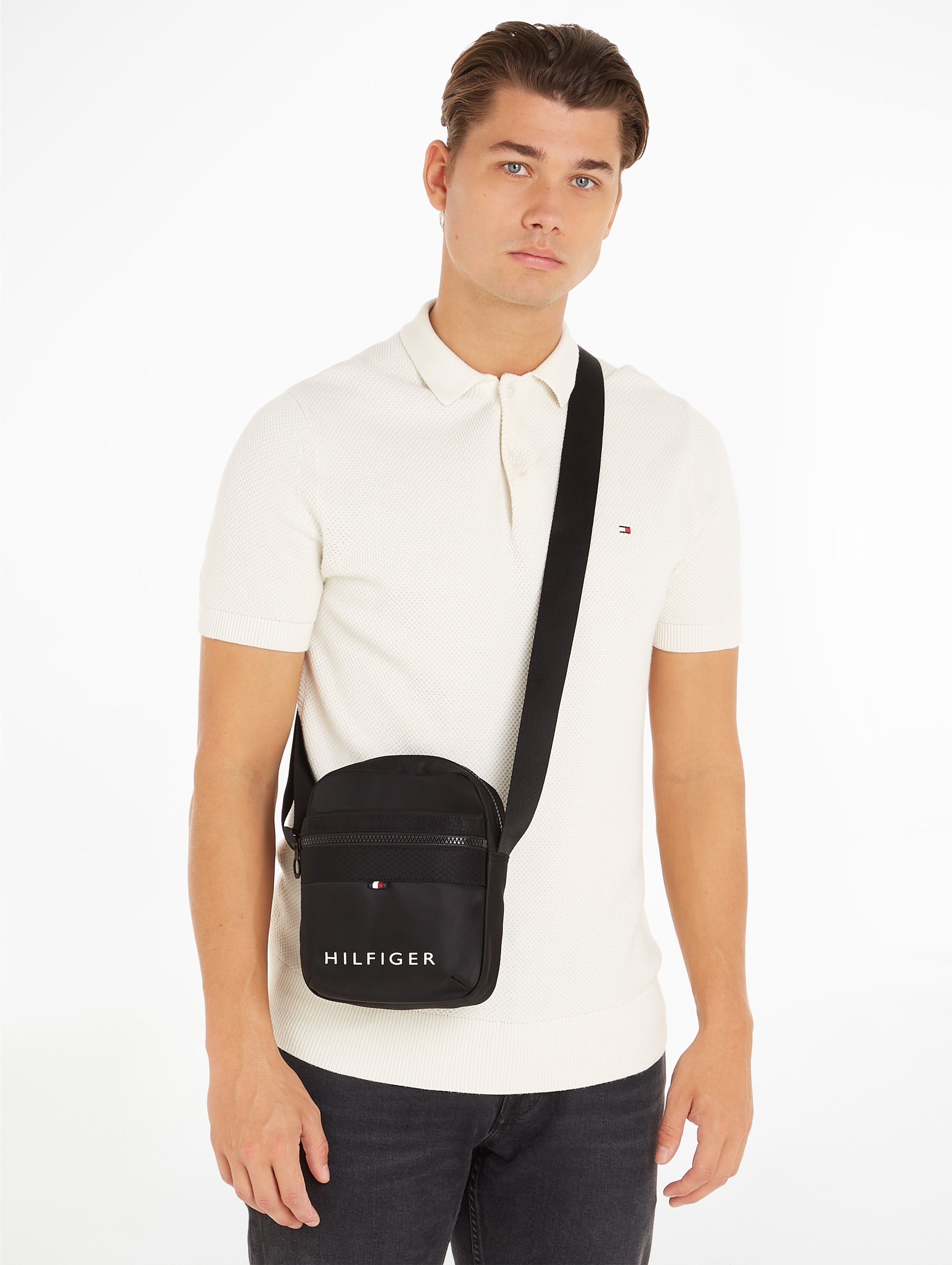 Tommy Hilfiger Mini Bag BAUR mit online vorne | MINI REPORTER«, SKYLINE kaufen »TH Markenlogo
