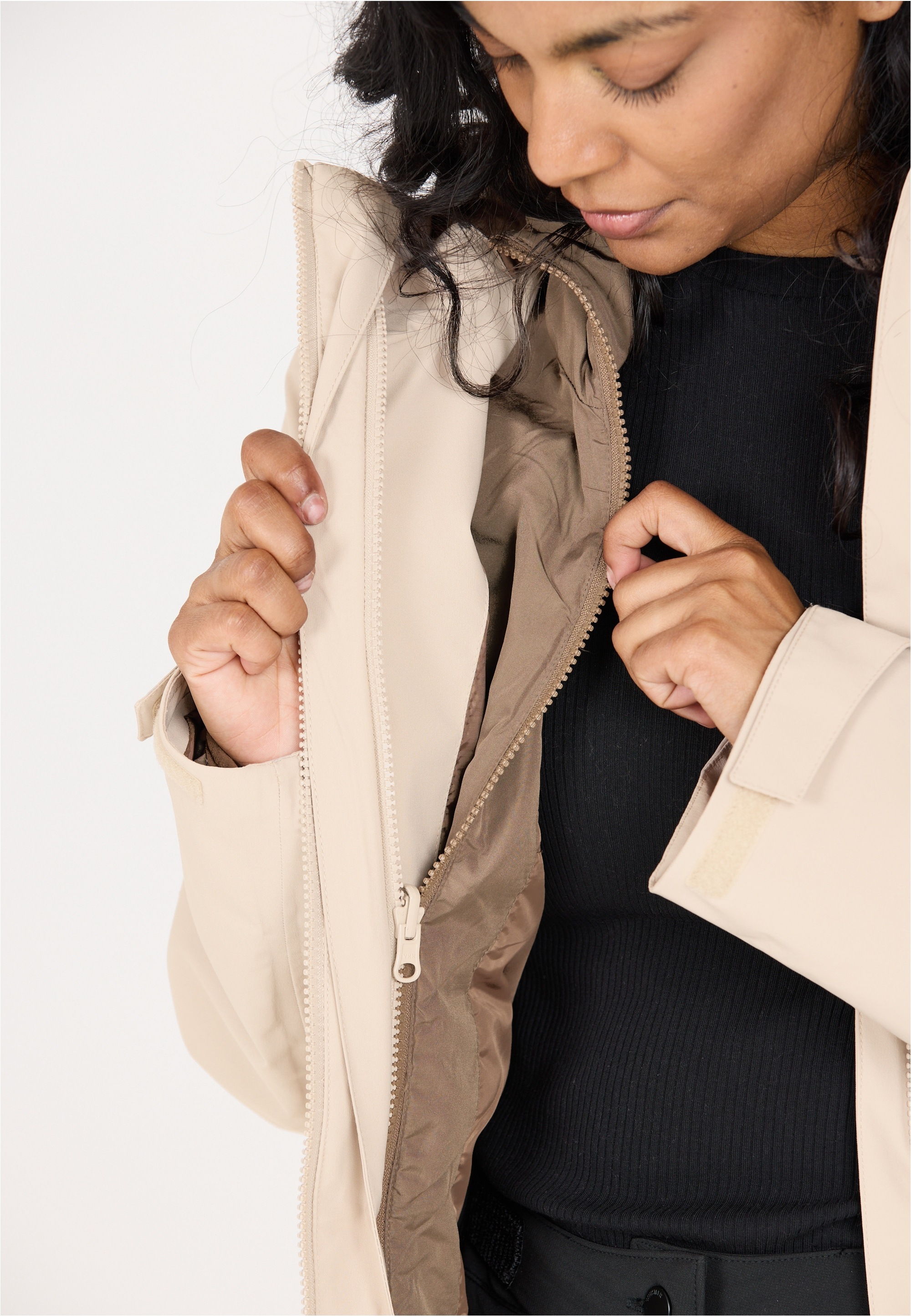 WHISTLER Softshelljacke »Clive« mit geklebten Nähten