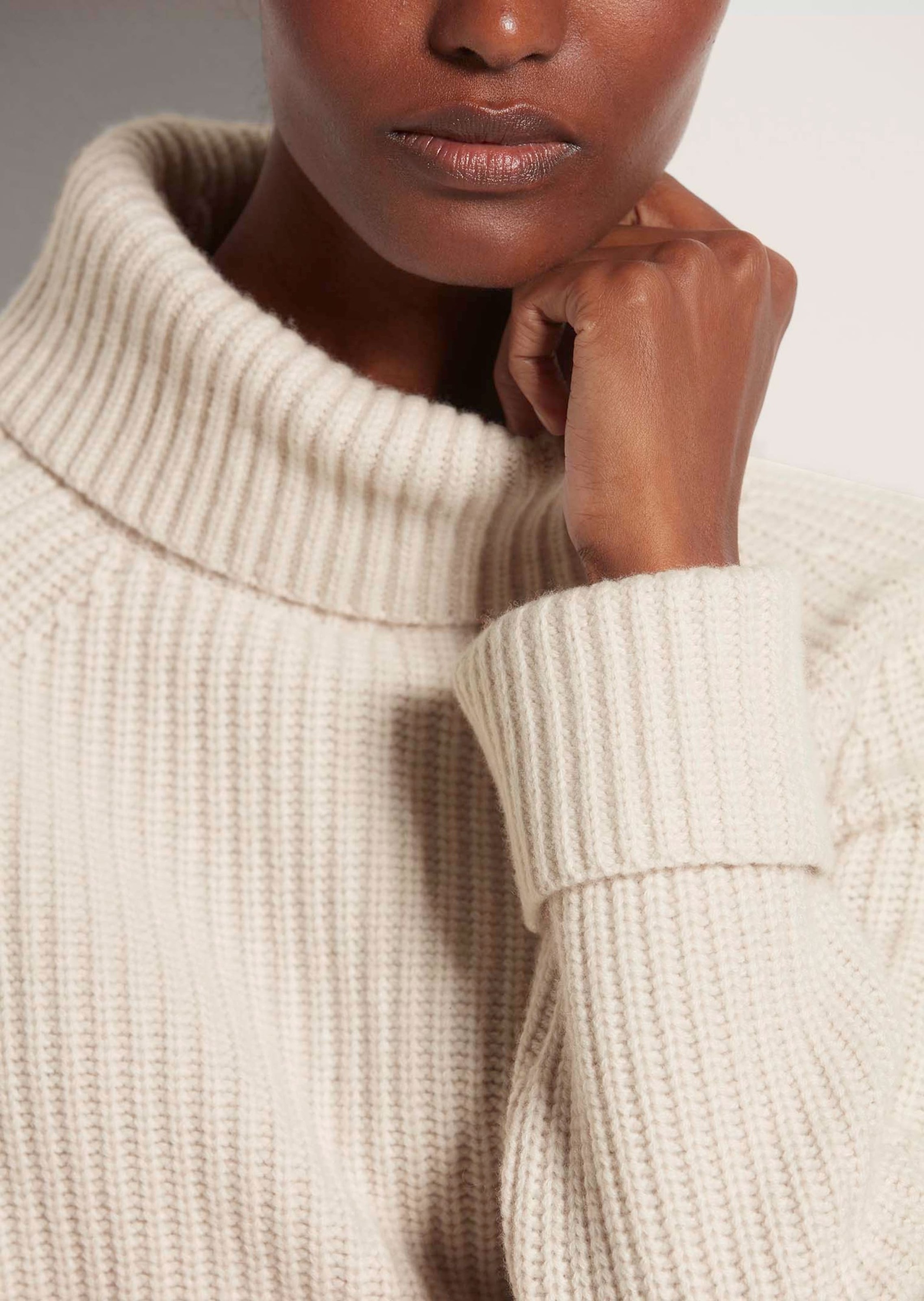 MADELEINE Longpullover »Pullover Rollkragen-Pullover mit Good Cashmere«