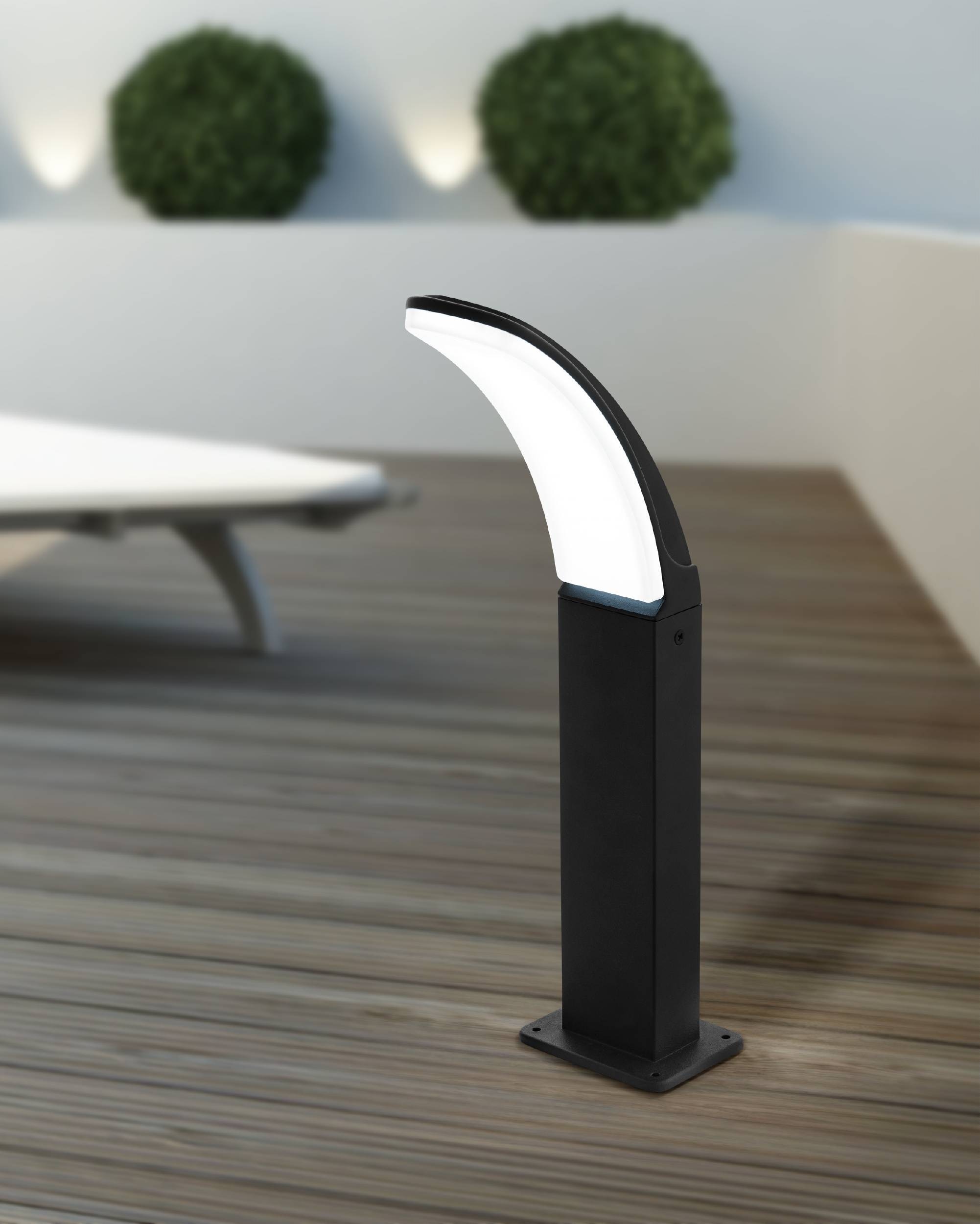 EGLO Sockelleuchte »Fiumicino Außen-Sockellampe, Außenlampe, Alu und Kunststoff, IP44« LED-Modul 1 Stk. Warmweiß Außenleuchte, Sockelleuchte aus Alu, Kunststoff, Schwarz, weiß, IP44