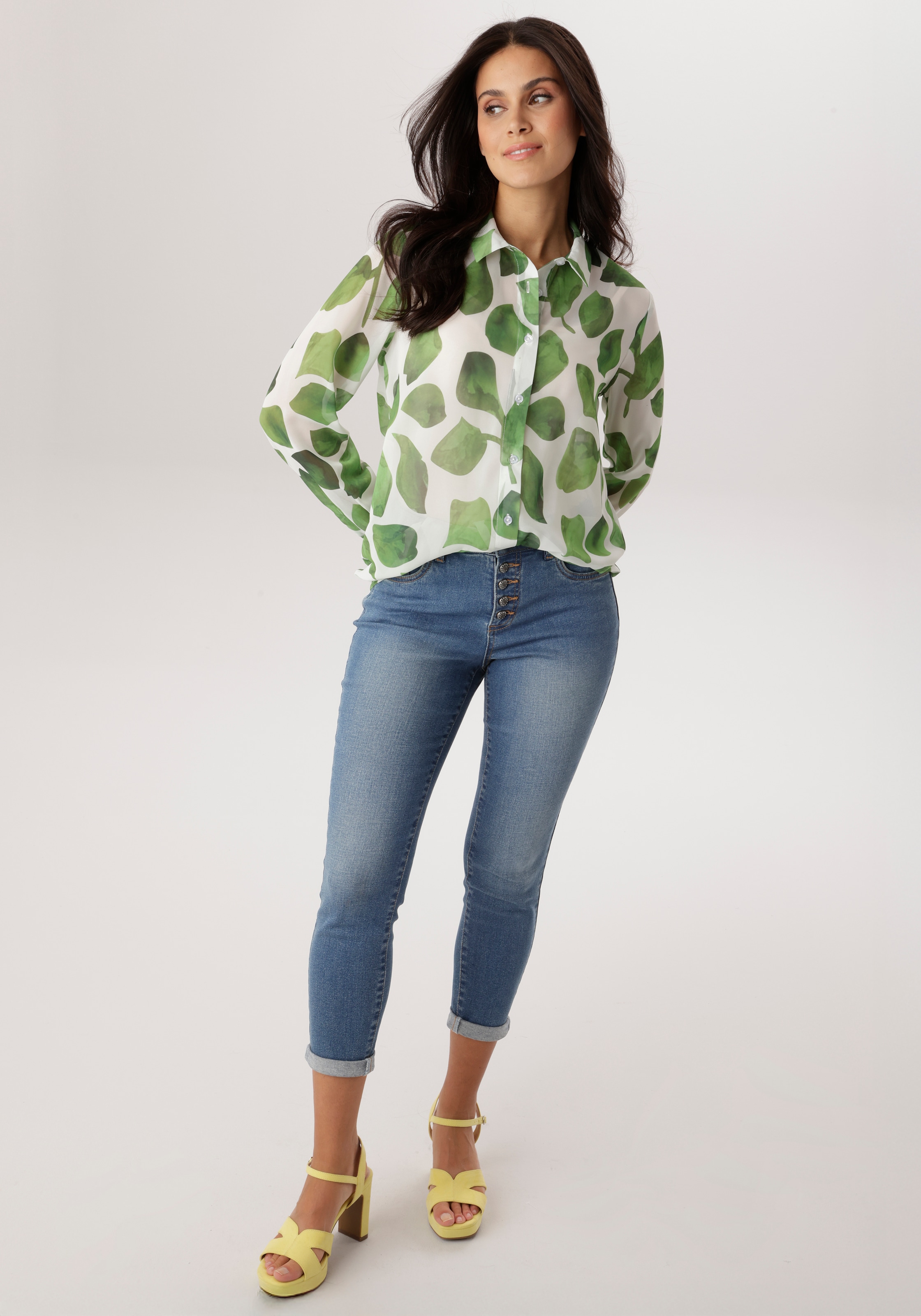 Aniston SELECTED Straight-Jeans sichtbare Knopfleiste und Used-Waschung - NEUE KOLLEKTION