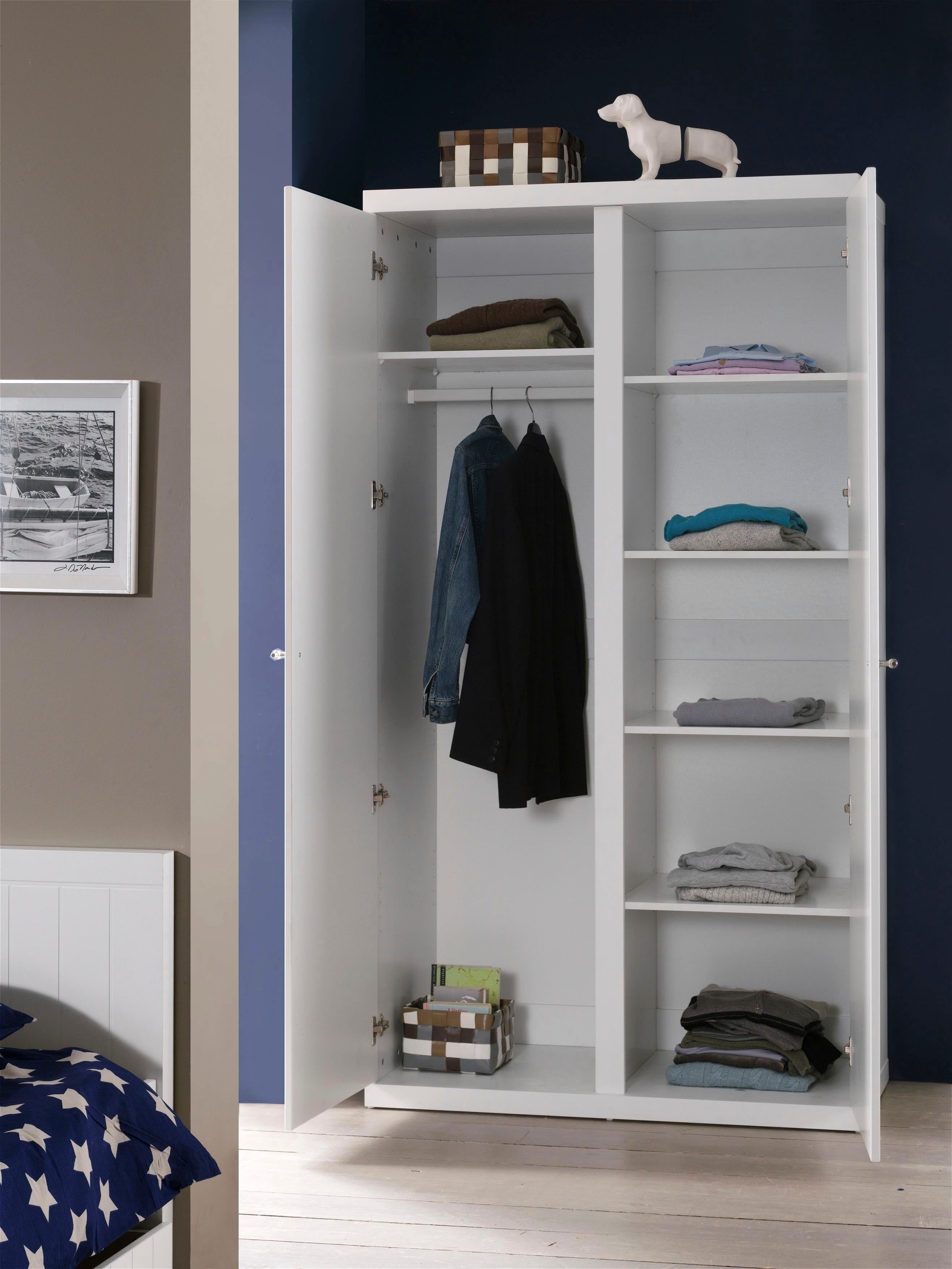 Vipack Kleiderschrank, (Made in Europe), Kleiderschrank mit 2 Türen, Hängemöglichkeit und Wäschefächern