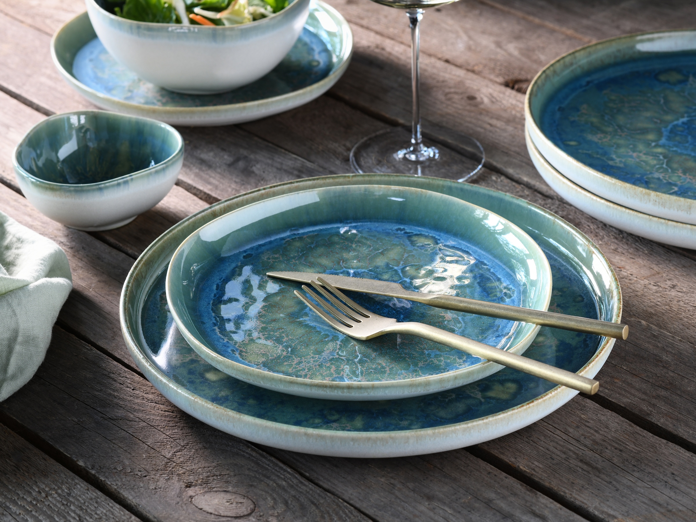 CreaTable Teller-Set »Yuki, Tellerset 12-tlg«, (Set, 12 tlg.), Reaktiver intensiv leuchtender Digitaldruck