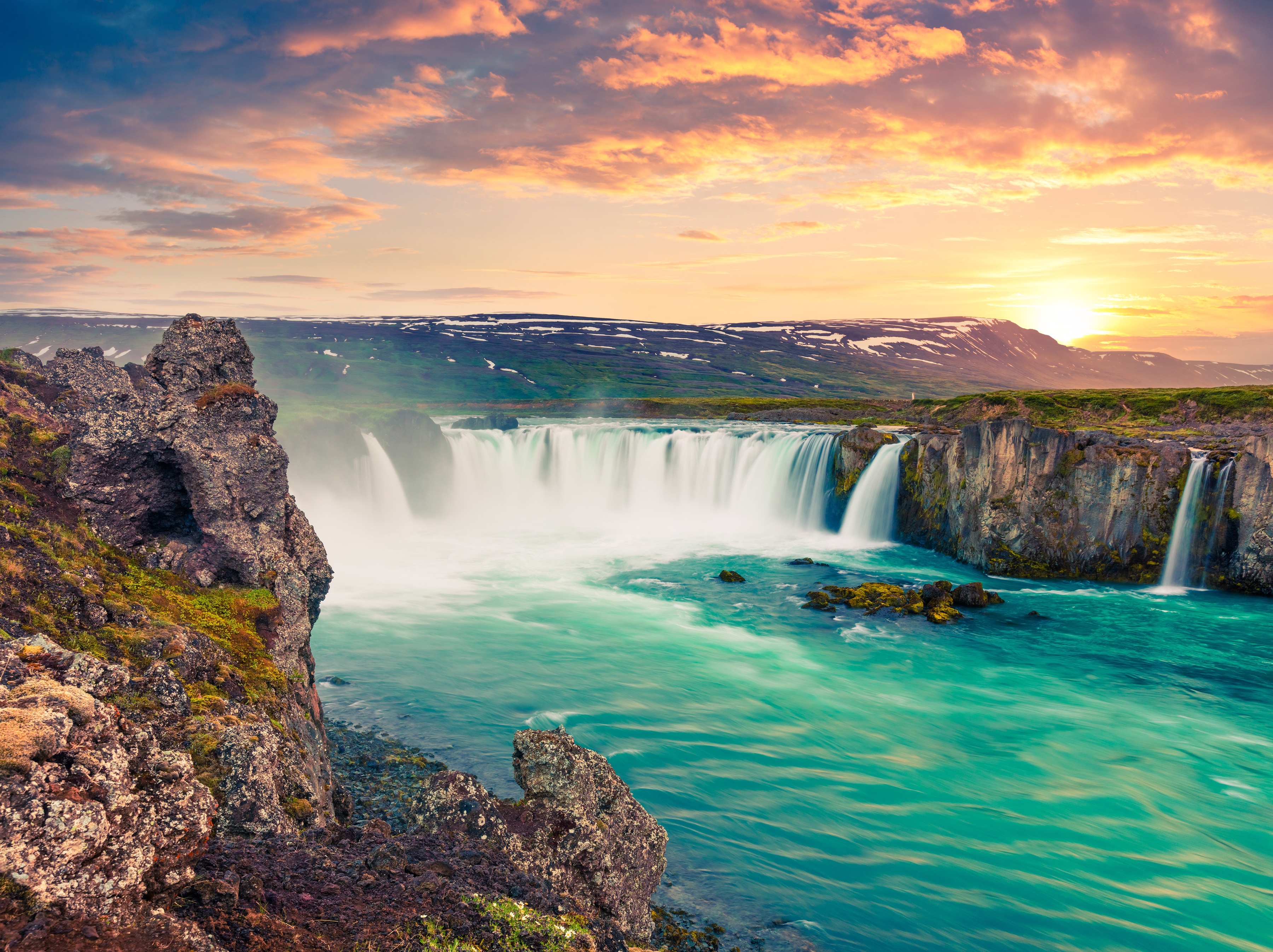 Papermoon Fototapete "Godafoss Waterfall Iceland" glatt