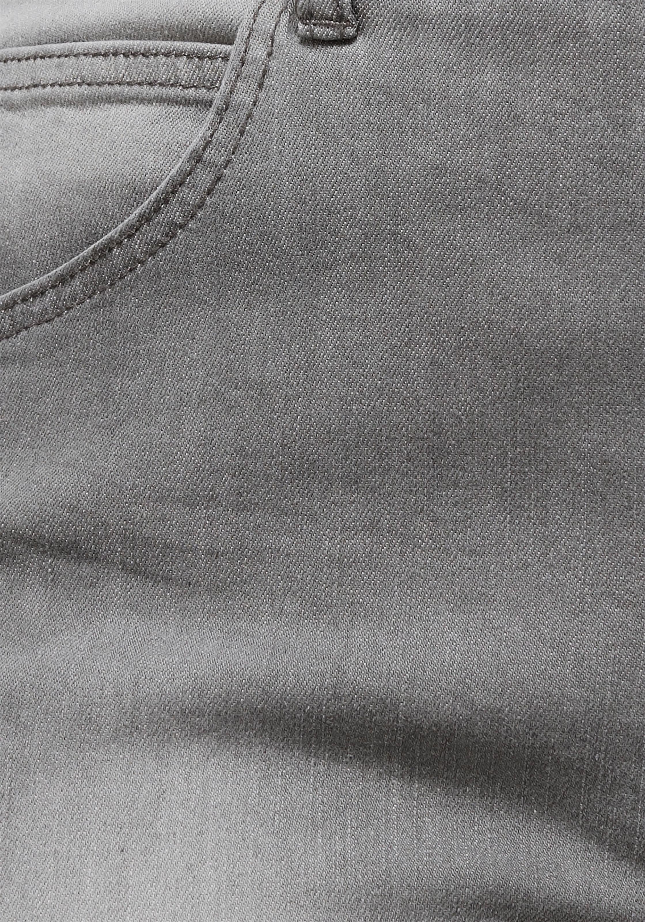 Arizona Slim-fit-Jeans »Curve-Collection«, hohe Leibhöhe, Five-Pocket-Design, Zip-Fly