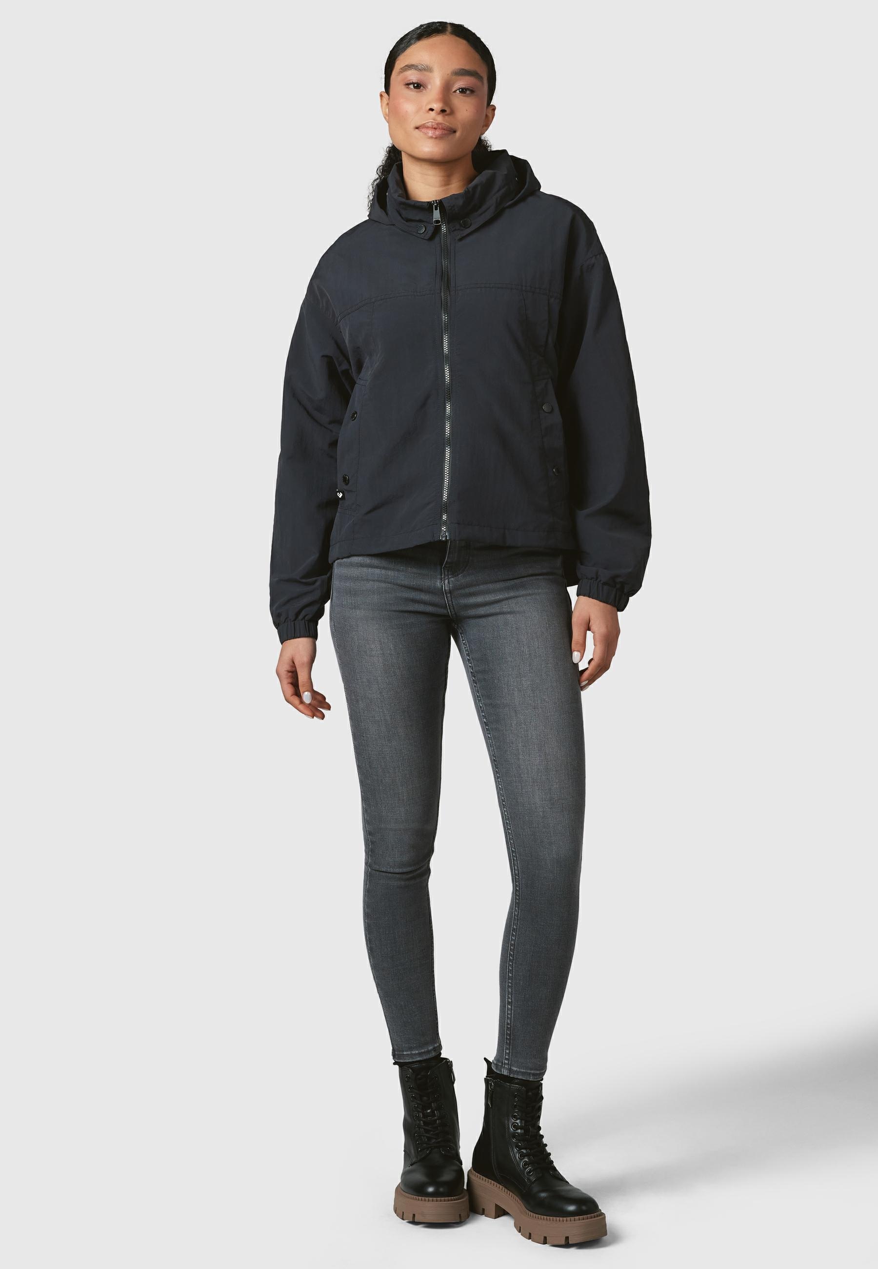 Ragwear Outdoorjacke »Cerys«, mit Kapuze, kurze Damen Übergangsjacke mit verstaubarer Kapuze