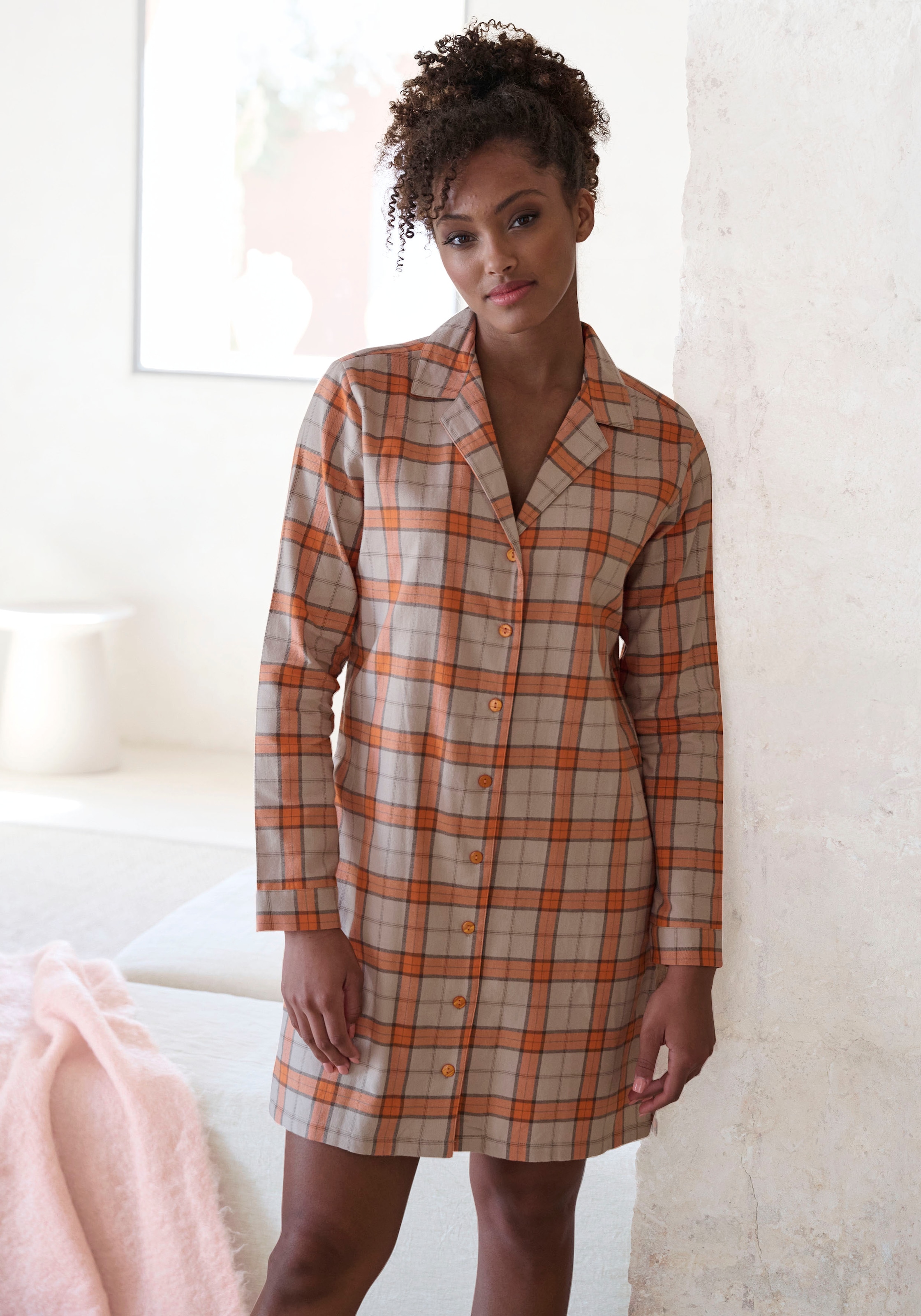 Vivance Dreams Nachthemd 1-teilig, Ohne Taschen aus kuschelig weichem Flane günstig online kaufen