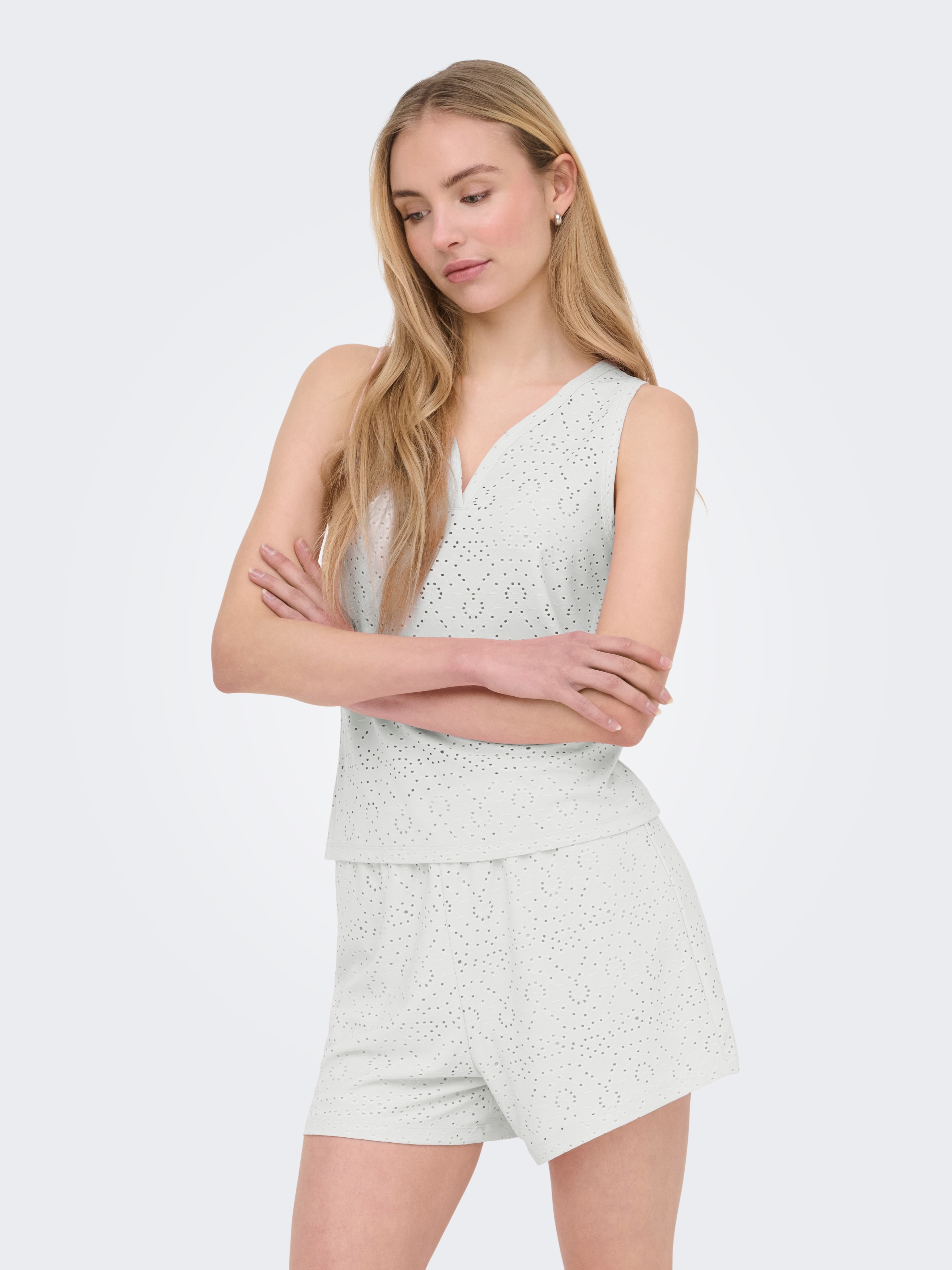 ONLY "ONLSMILLA S/L V-NECK TOP JRS" Materialmix, regular fit, V-Ausschnitt