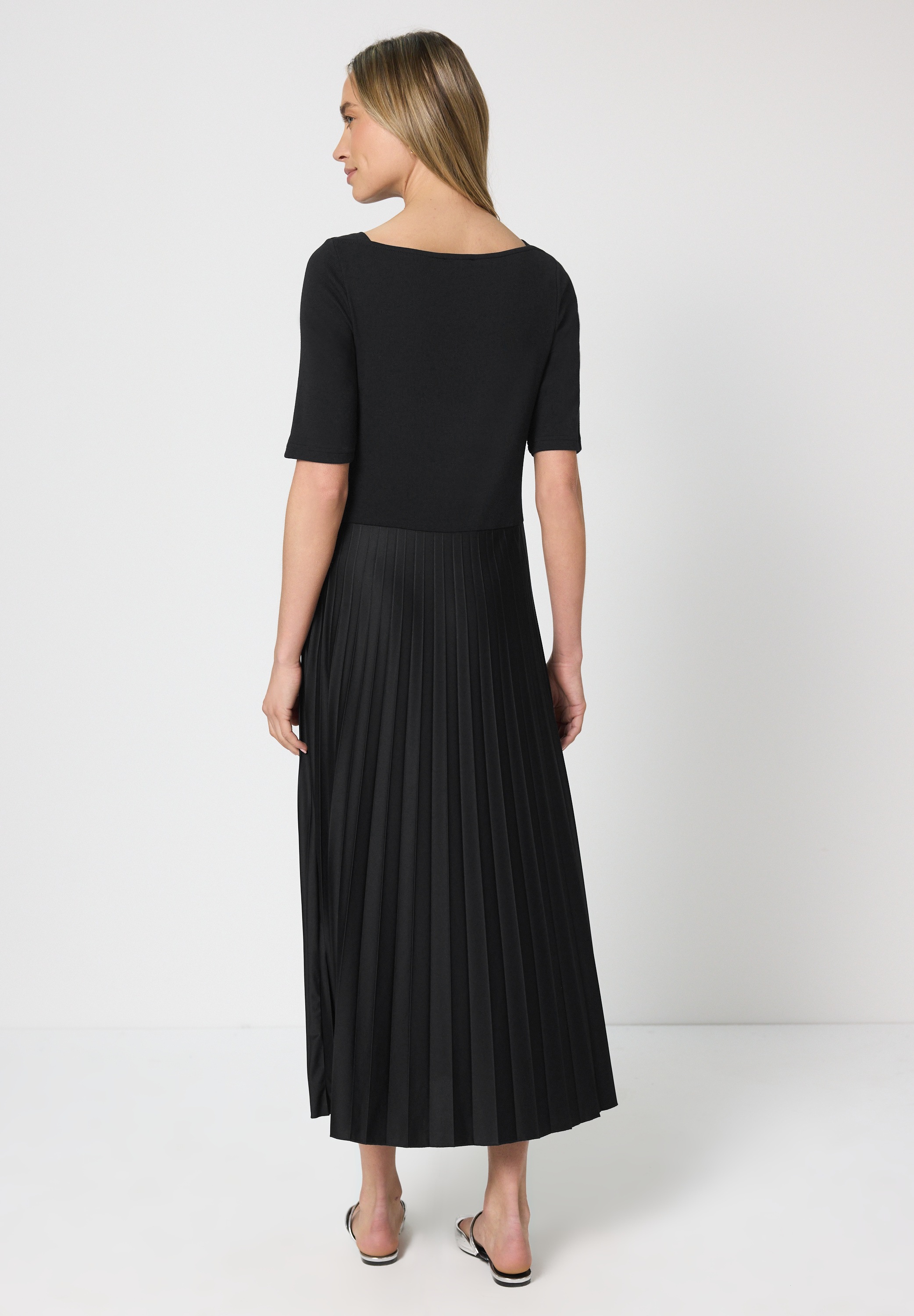 STREET ONE Midikleid Ohne Taschen mit plissiertem Rockteil günstig online kaufen