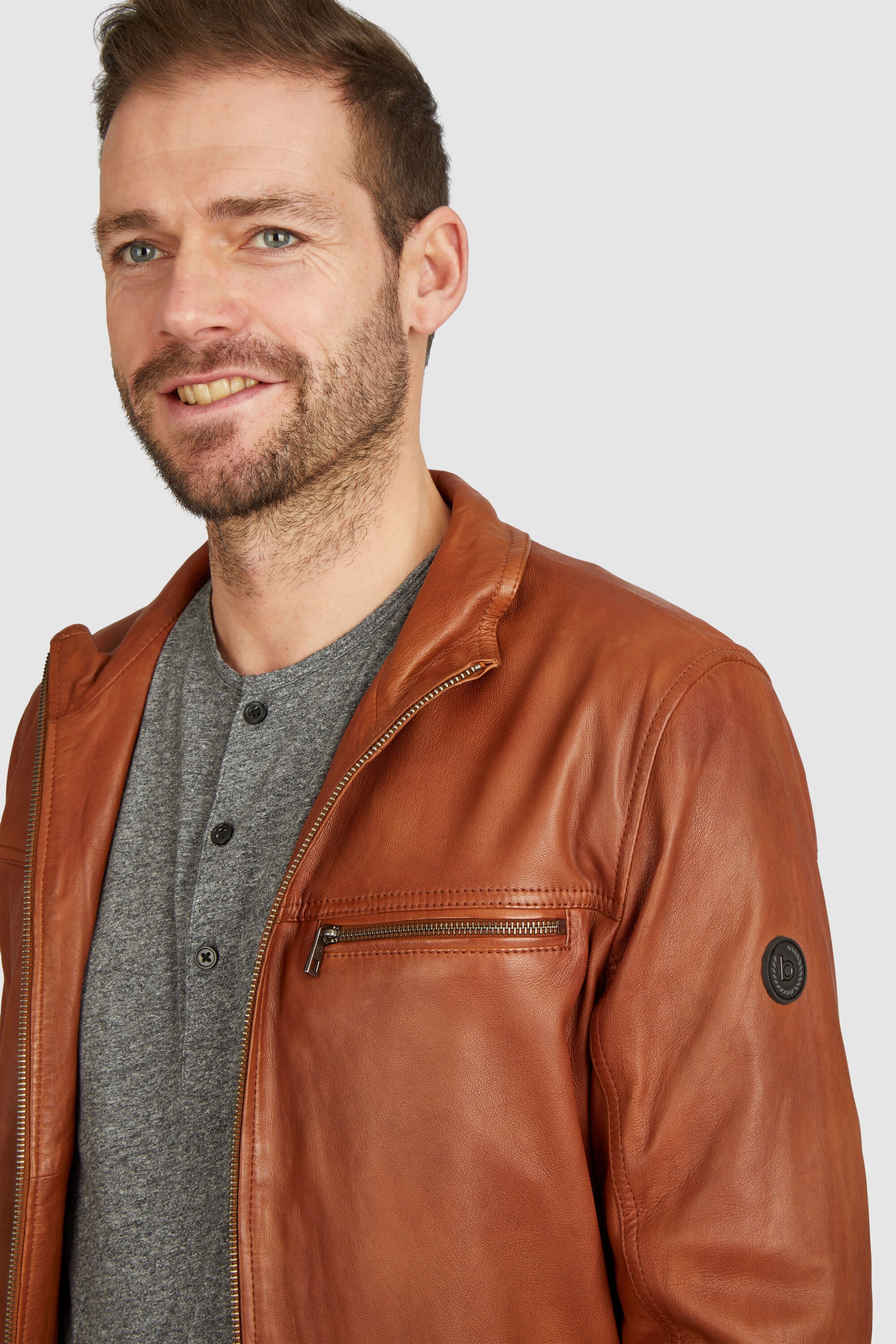 bugatti Collegejacke »BULEONARDO« ohne Kapuze mit Ziernähten